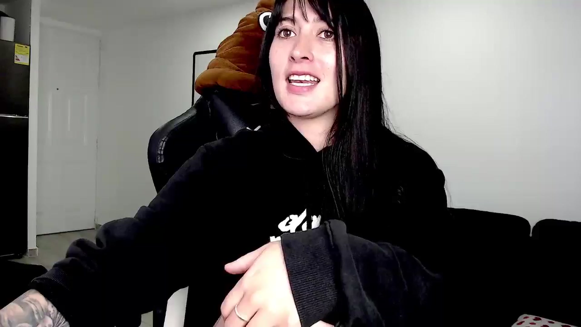 Gallery image thumbnail from Abigaill29's myfreecams stream on, 10/28/2025, 21:18 image 17 of 20