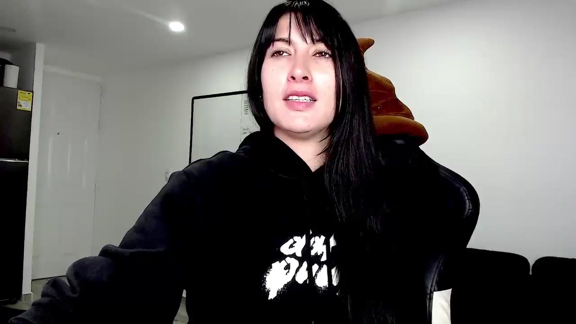Gallery image thumbnail from Abigaill29's myfreecams stream on, 10/28/2025, 21:18 image 11 of 20