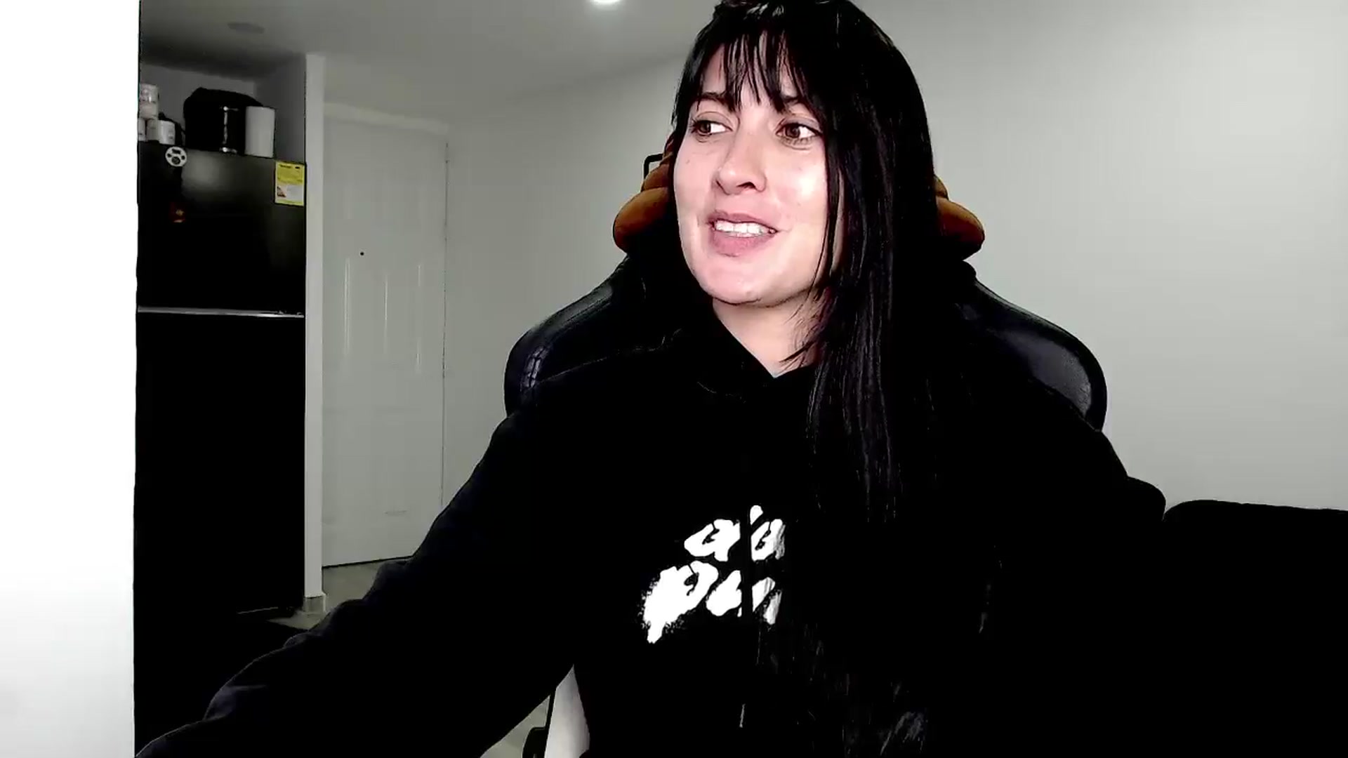 Gallery image thumbnail from Abigaill29's myfreecams stream on, 10/28/2025, 22:27 image 15 of 20
