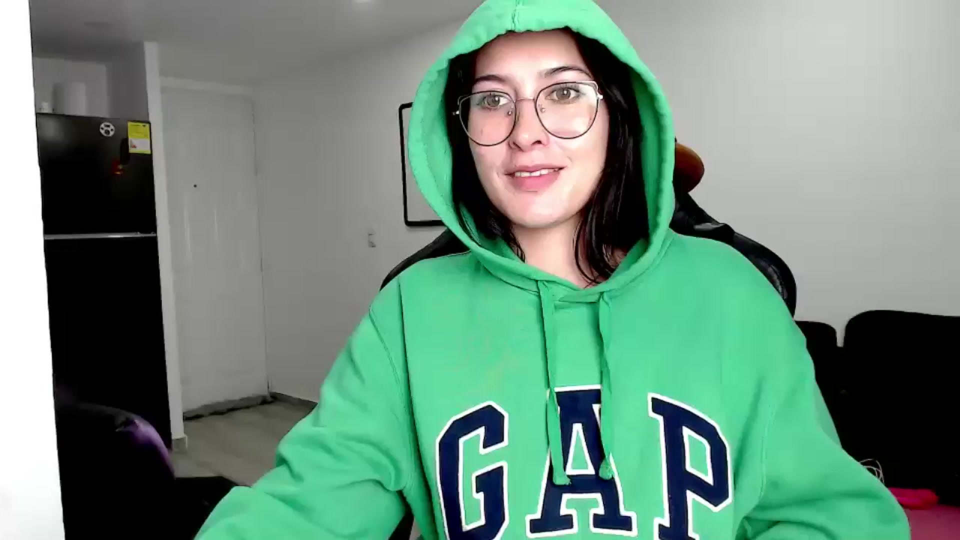 Gallery image thumbnail from Abigaill29's myfreecams stream on, 12/15/2025, 24:29 image 2 of 20