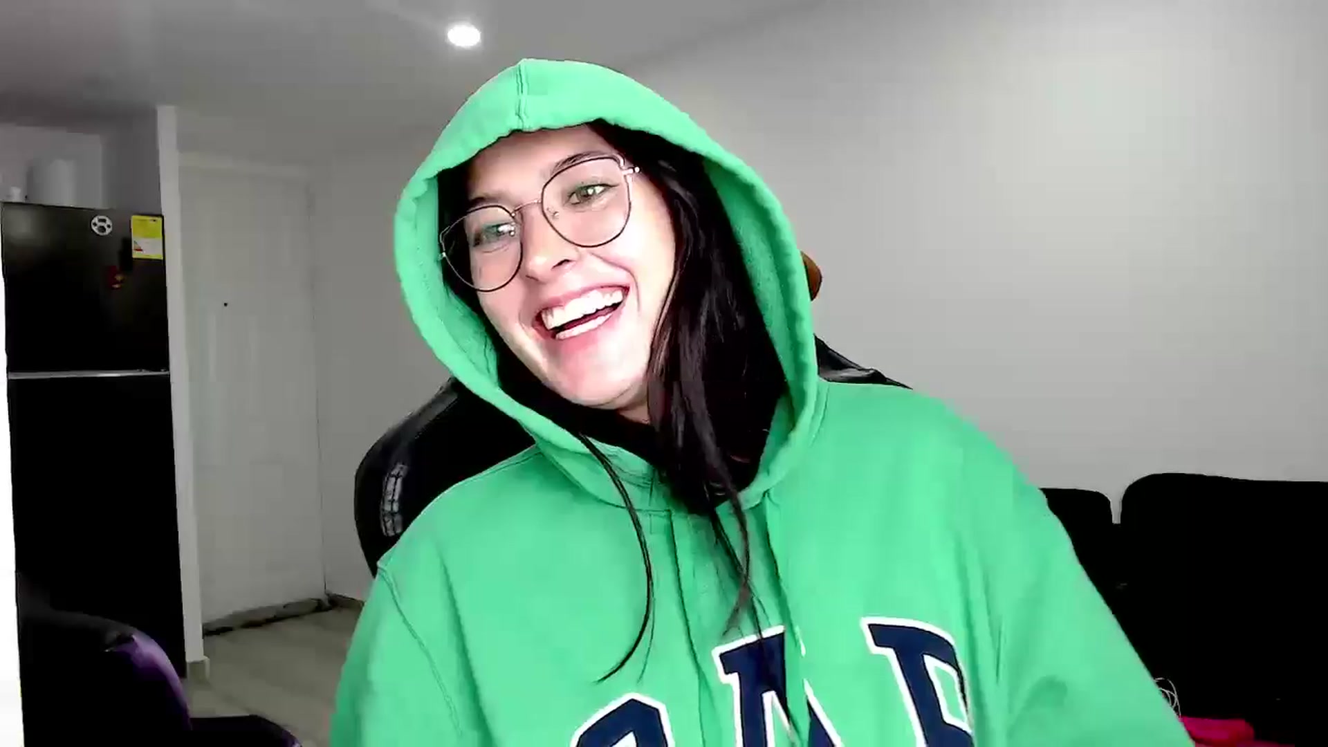 Gallery image thumbnail from Abigaill29's myfreecams stream on, 12/15/2025, 24:29 image 17 of 20