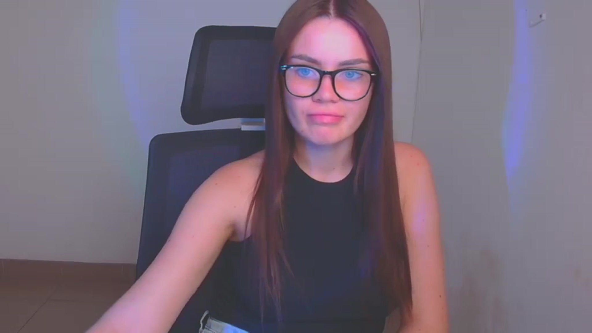 Gallery image thumbnail from Abigaill_XO's myfreecams stream on, 09/22/2024, 12:00 image 14 of 20