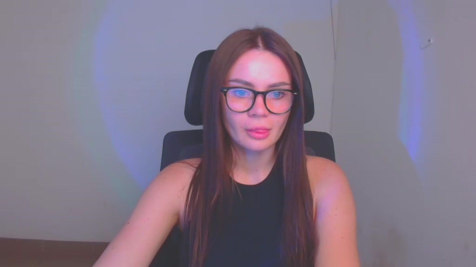Gallery image thumbnail from Abigaill_XO's myfreecams stream on, 09/22/2024, 12:45 image 6 of 20