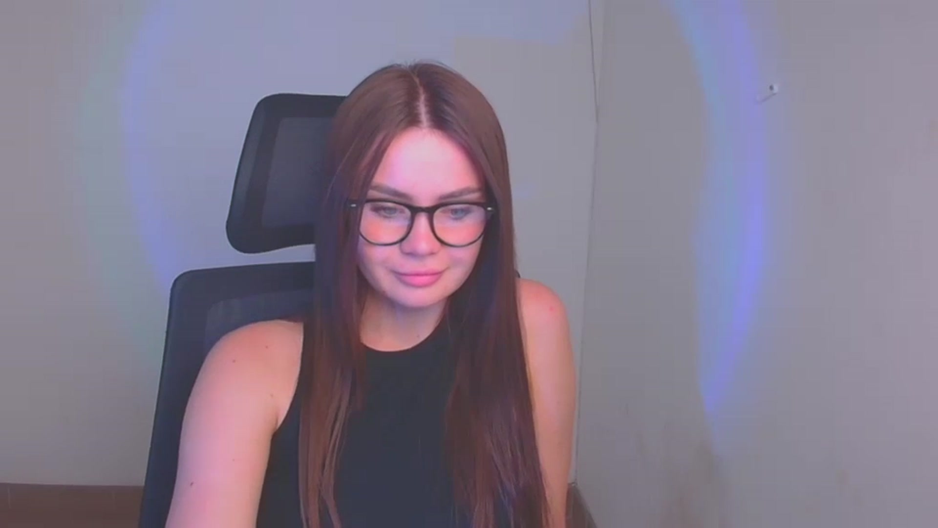 Gallery image thumbnail from Abigaill_XO's myfreecams stream on, 09/22/2024, 13:27 image 16 of 20