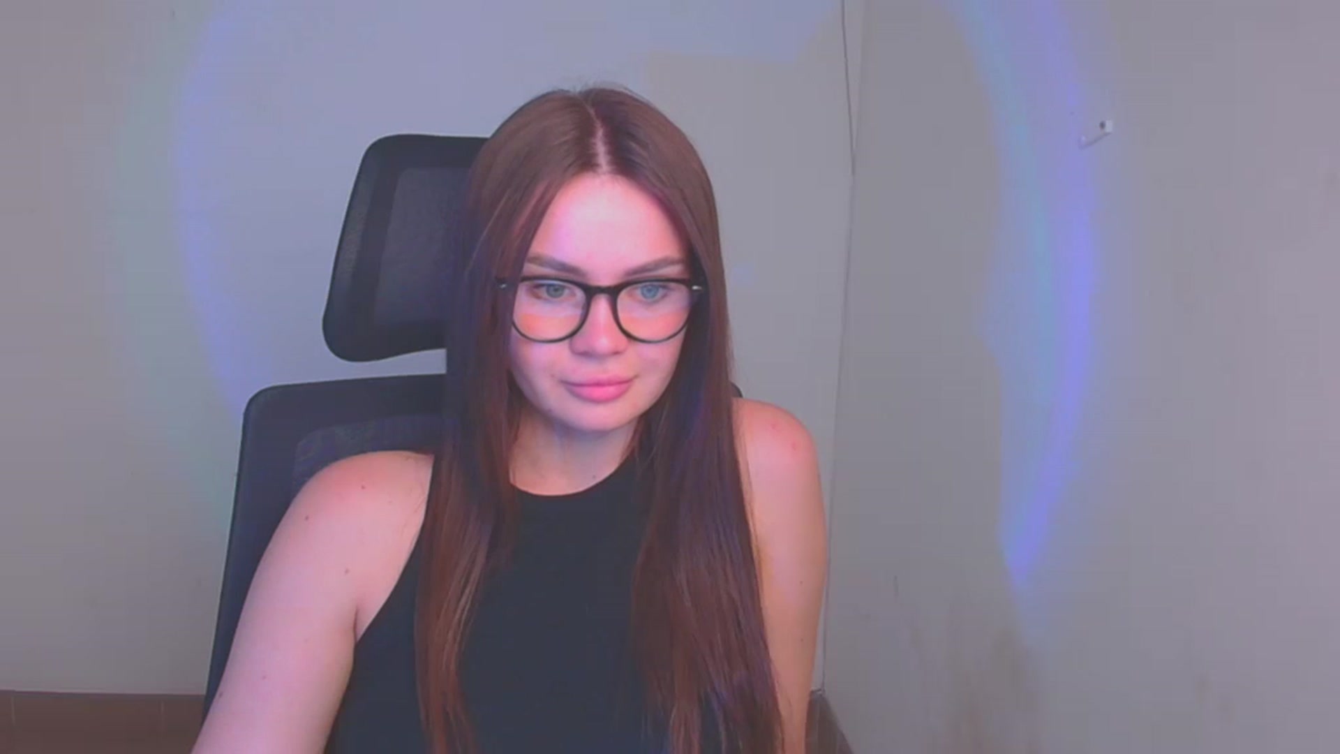 Gallery image thumbnail from Abigaill_XO's myfreecams stream on, 09/22/2024, 13:27 image 14 of 20