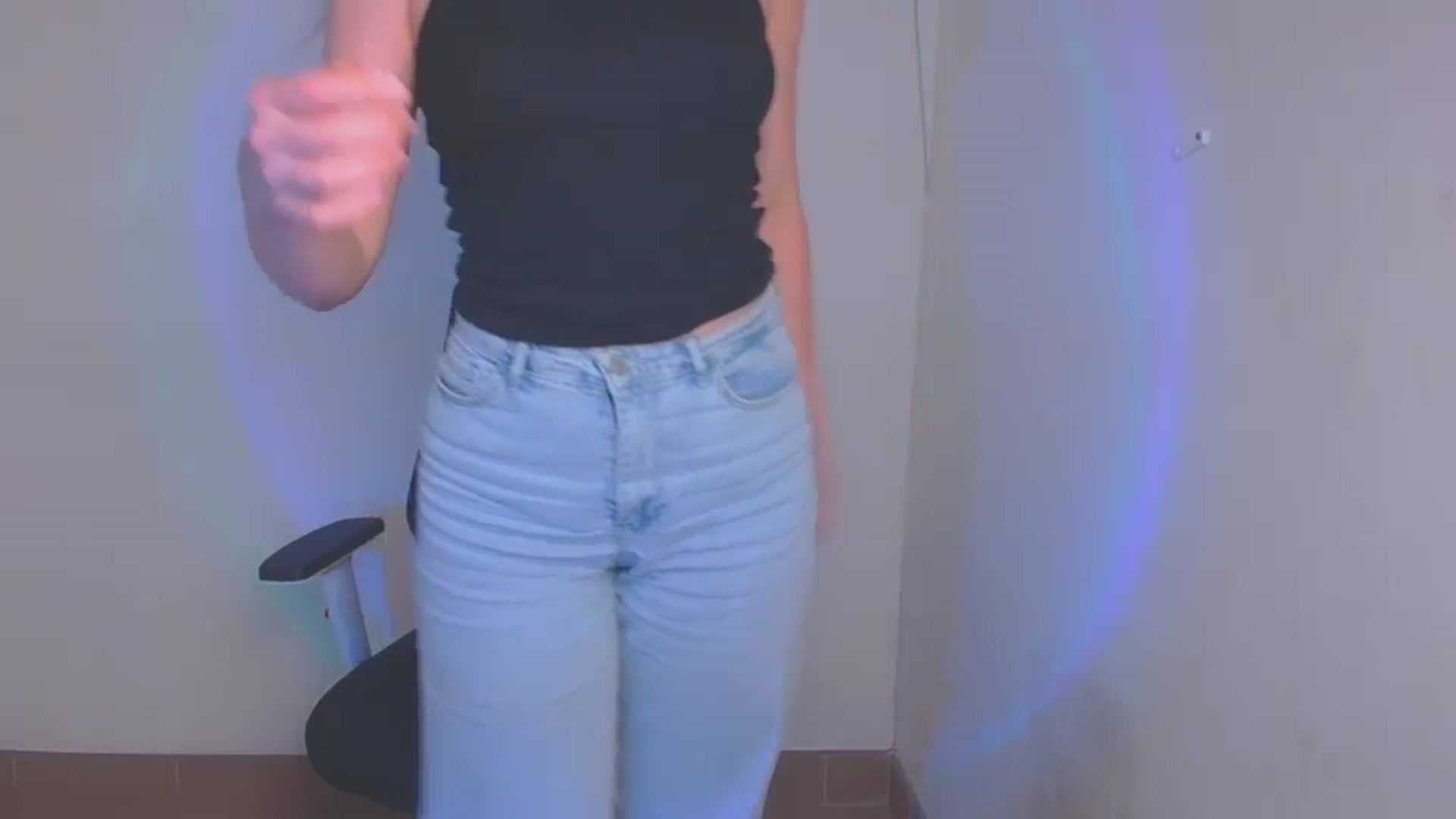 Gallery image thumbnail from Abigaill_XO's myfreecams stream on, 09/22/2024, 13:27 image 17 of 20