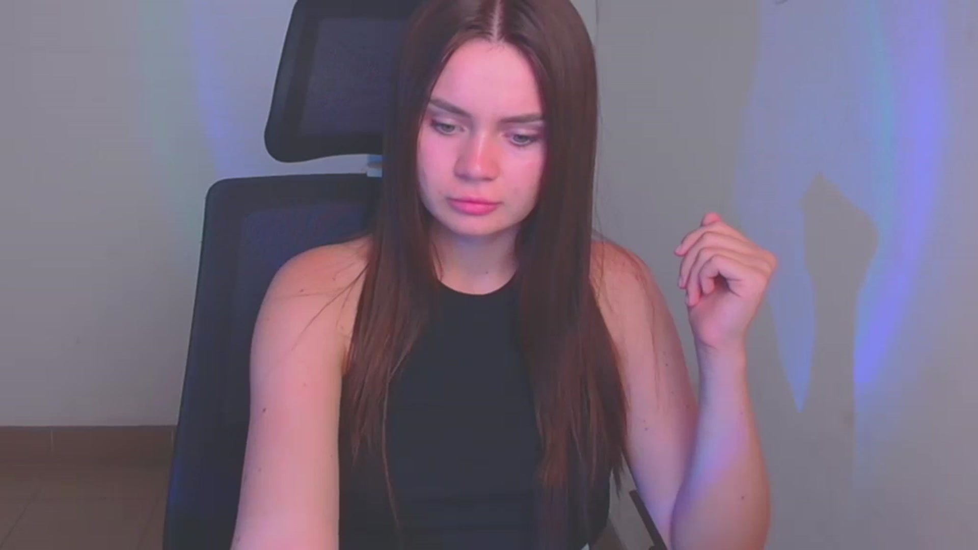 Gallery image thumbnail from Abigaill_XO's myfreecams stream on, 09/22/2024, 16:38 image 3 of 20