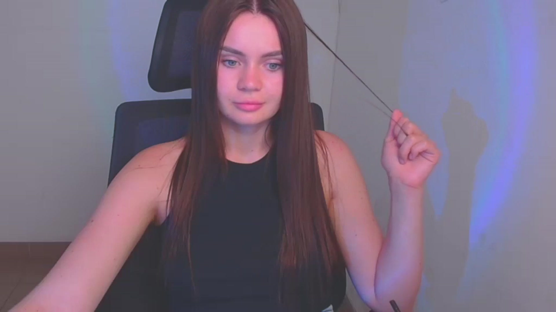 Gallery image thumbnail from Abigaill_XO's myfreecams stream on, 09/22/2024, 16:38 image 8 of 20