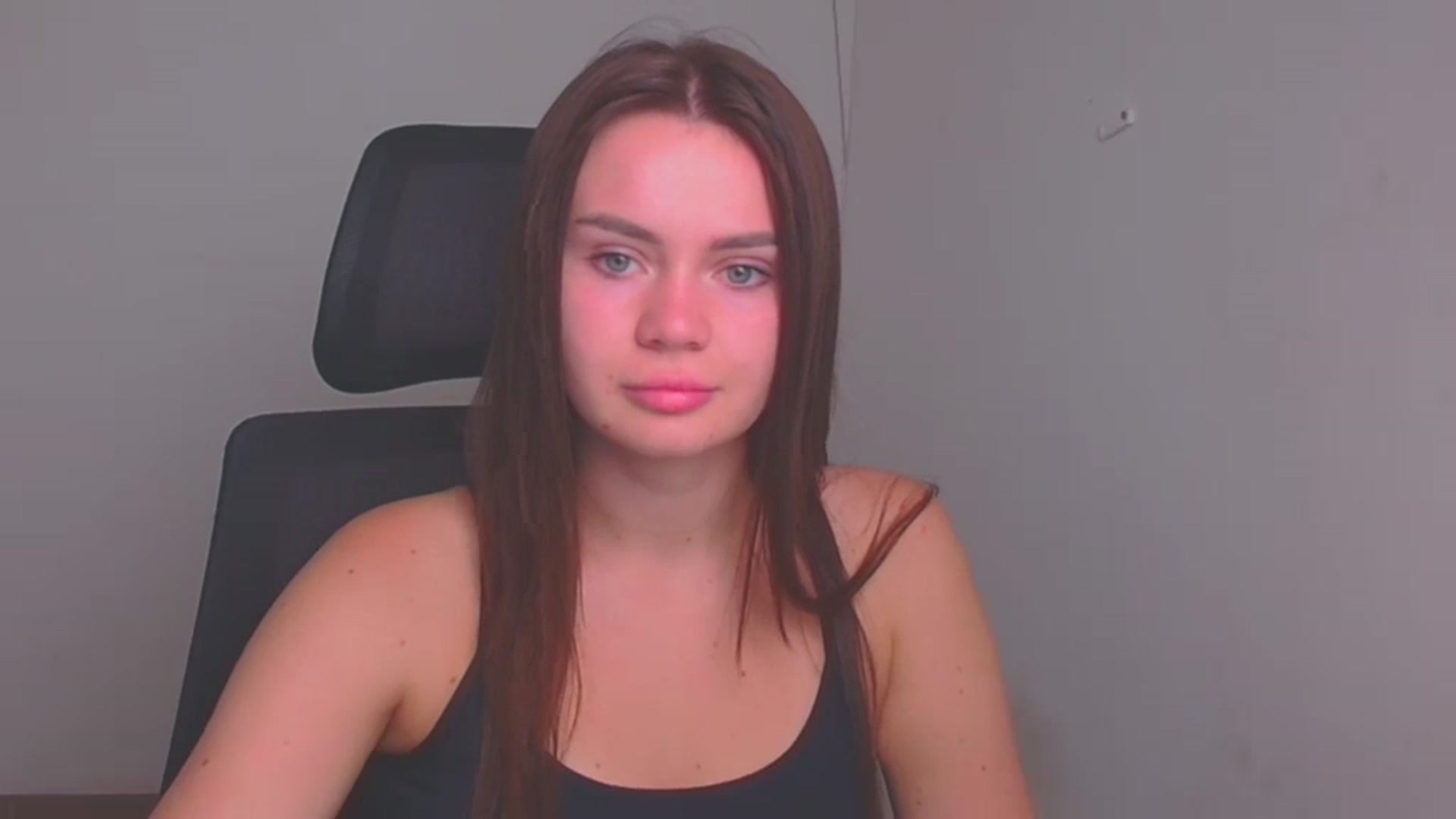 Gallery image thumbnail from Abigaill_XO's myfreecams stream on, 09/23/2024, 07:17 image 13 of 20