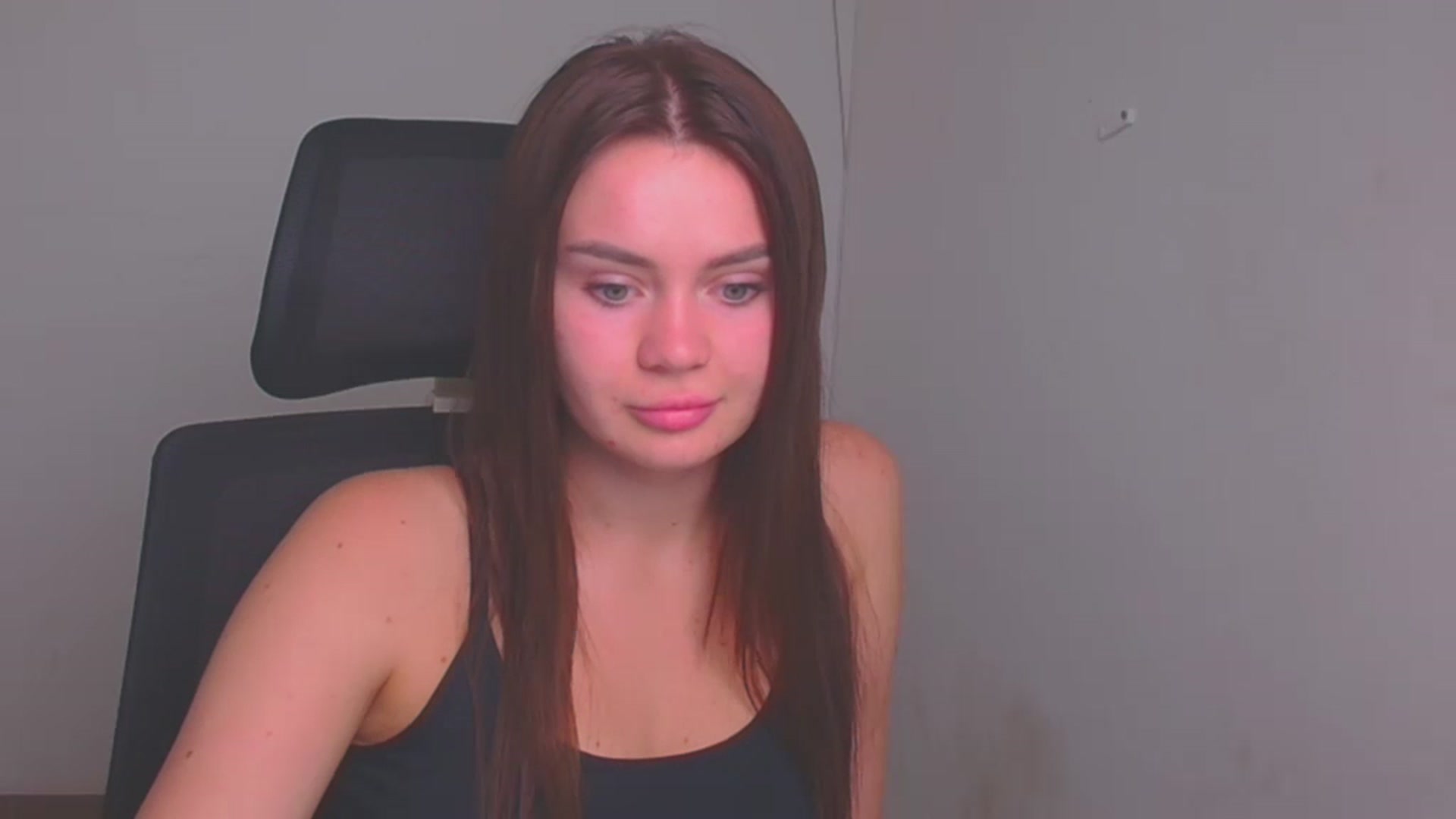 Gallery image thumbnail from Abigaill_XO's myfreecams stream on, 09/23/2024, 07:17 image 15 of 20