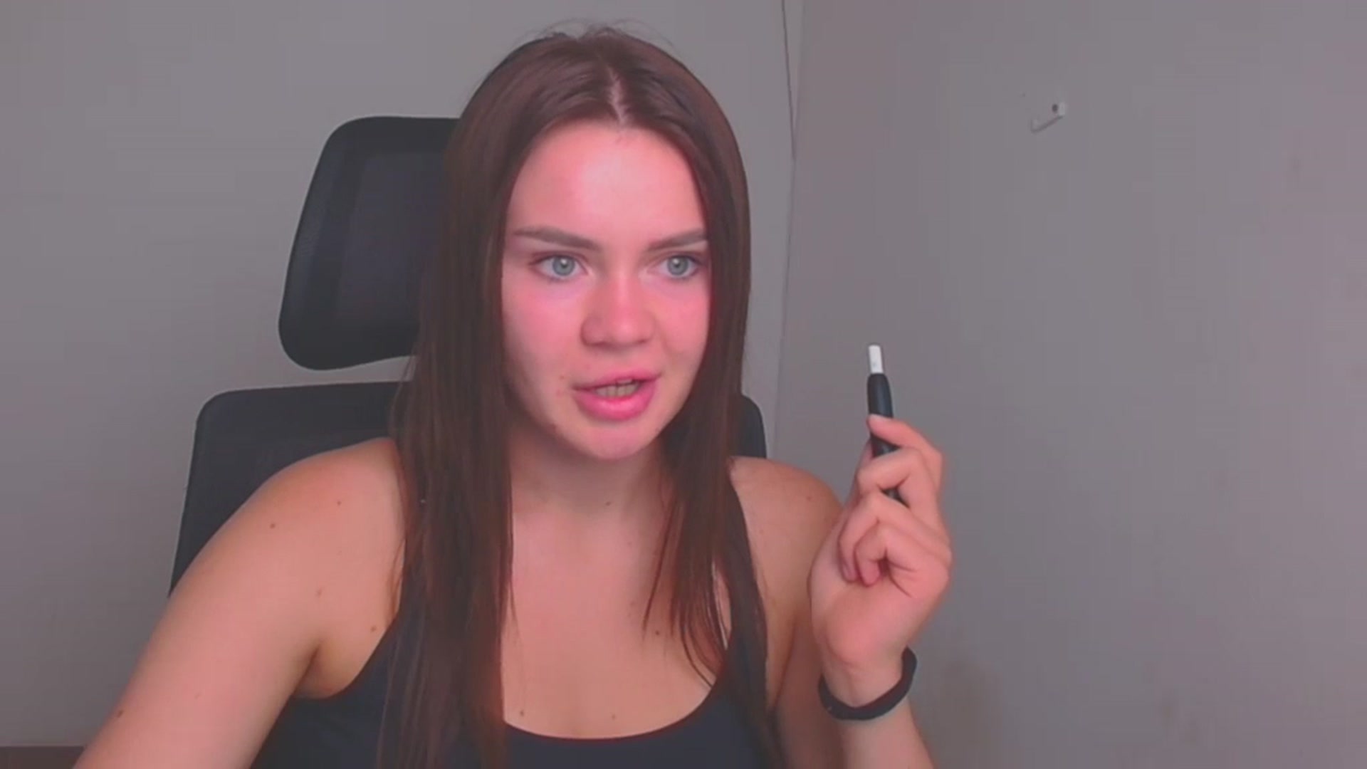 Gallery image thumbnail from Abigaill_XO's myfreecams stream on, 09/23/2024, 07:17 image 14 of 20