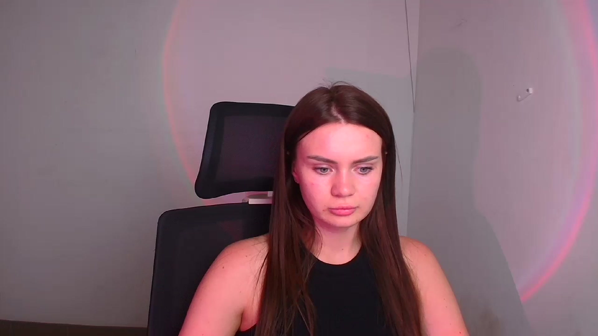 Gallery image thumbnail from Abigaill_XO's myfreecams stream on, 09/24/2024, 16:03 image 8 of 20