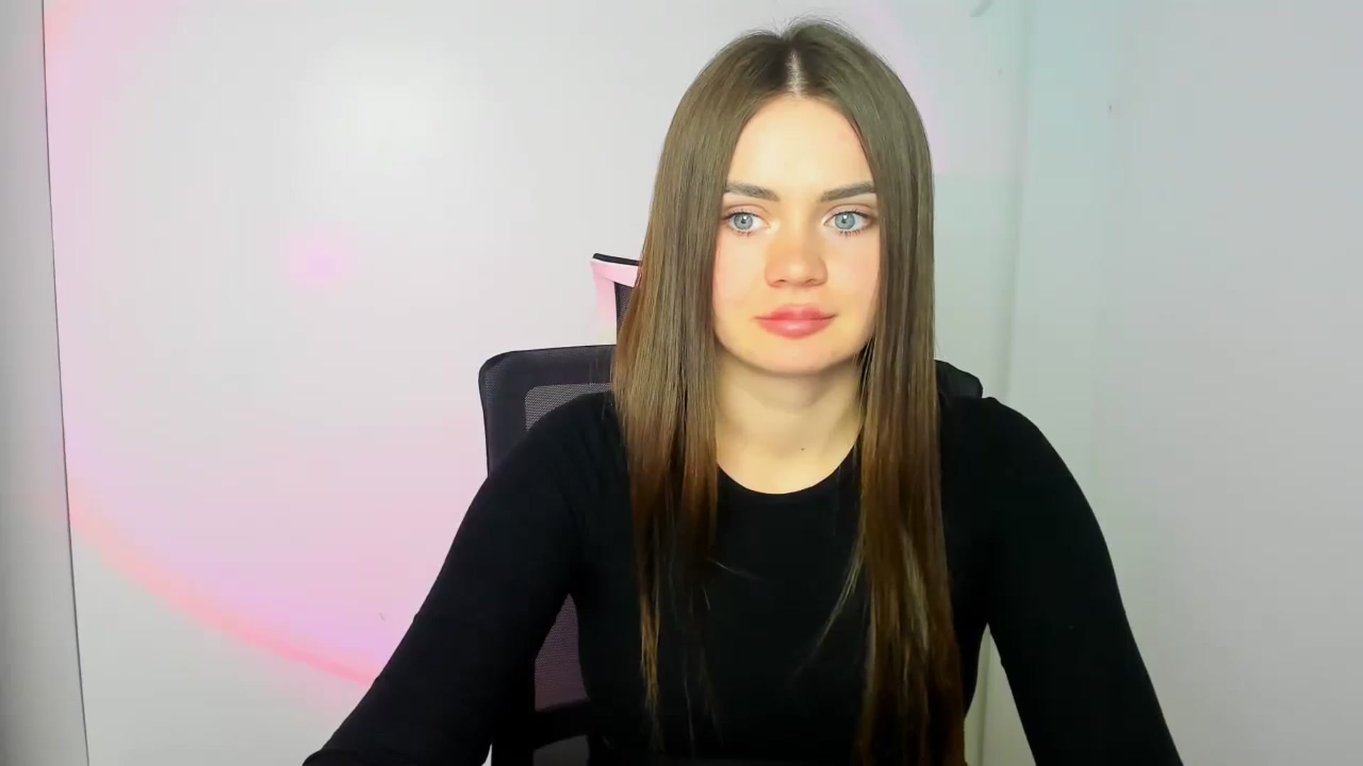 Gallery image thumbnail from Abigaill_XO's myfreecams stream on, 12/03/2024, 10:02 image 14 of 20