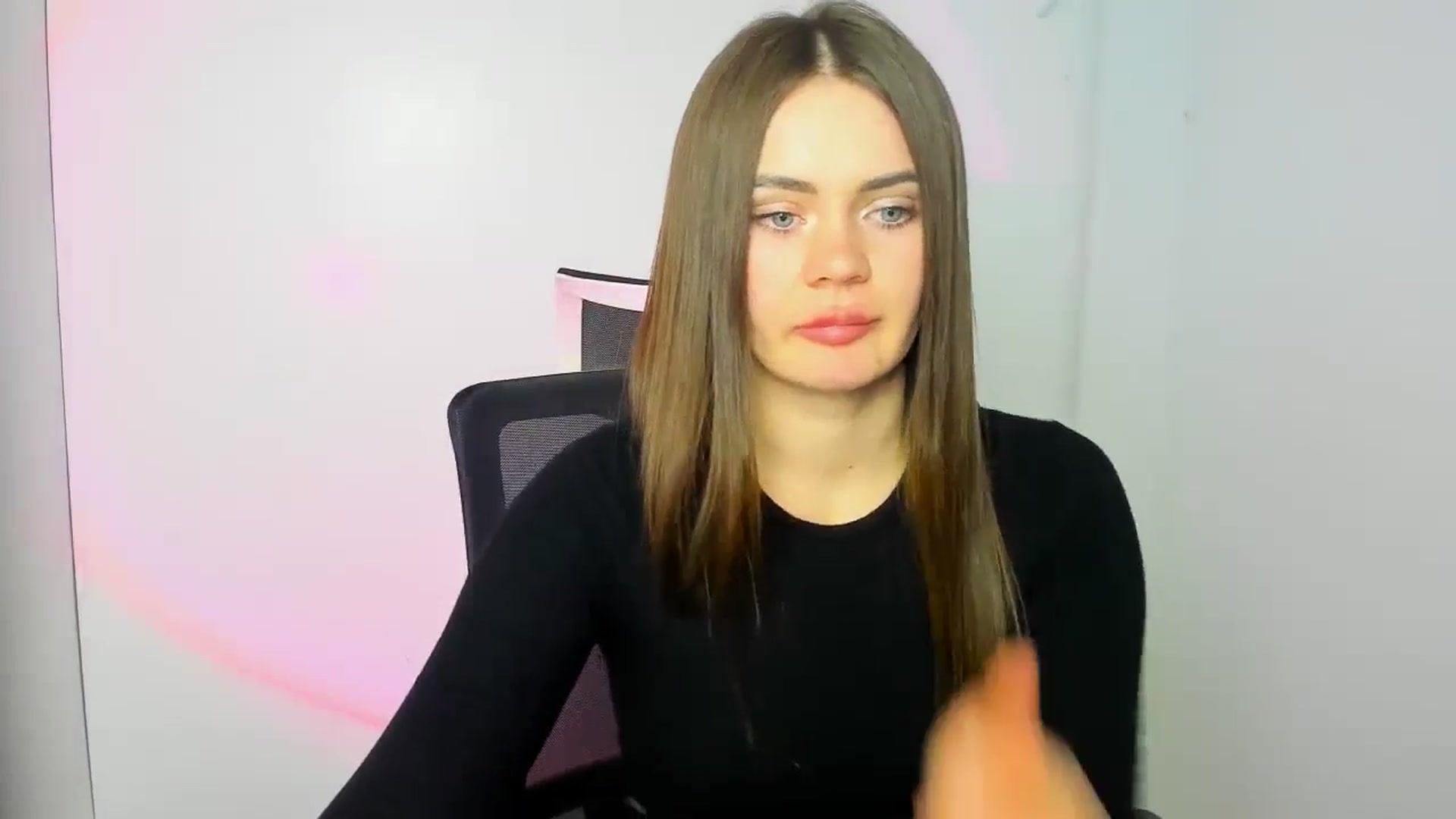 Gallery image thumbnail from Abigaill_XO's myfreecams stream on, 12/03/2024, 10:02 image 8 of 20