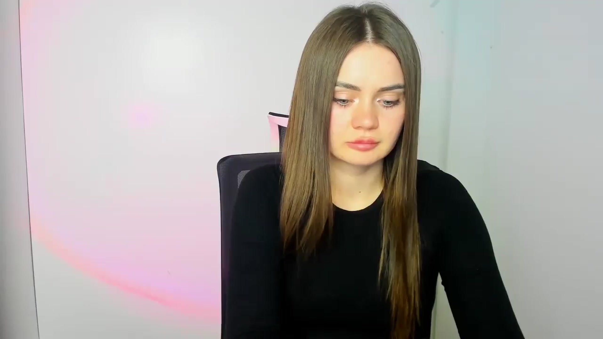 Gallery image thumbnail from Abigaill_XO's myfreecams stream on, 12/03/2024, 10:02 image 9 of 20