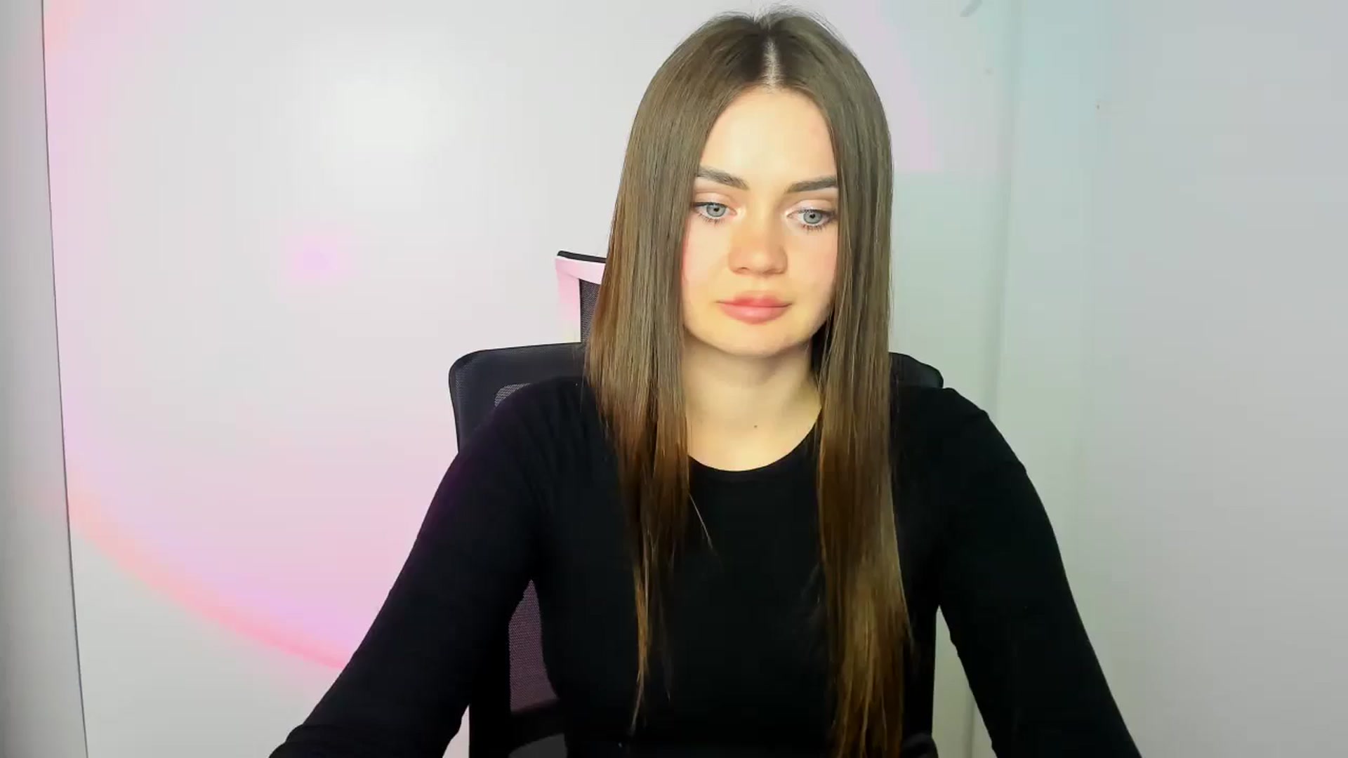 Gallery image thumbnail from Abigaill_XO's myfreecams stream on, 12/03/2024, 10:02 image 20 of 20