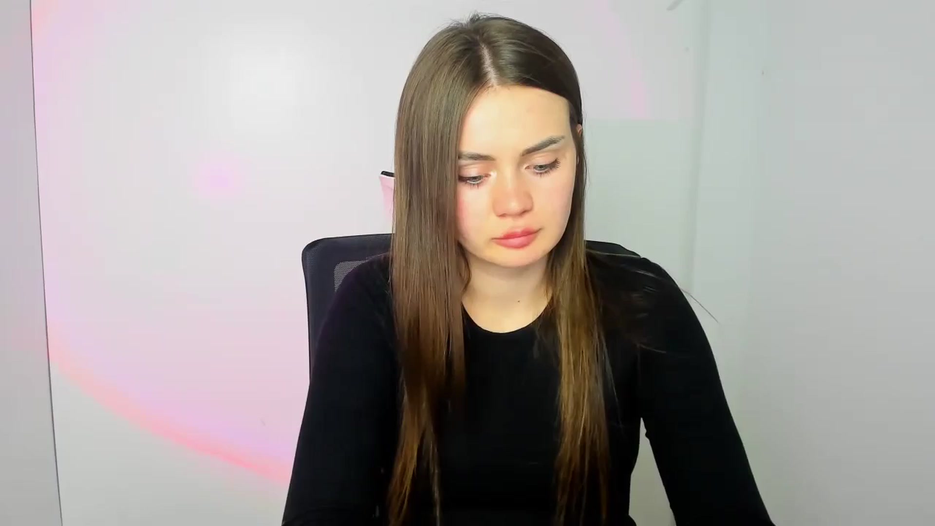 Gallery image thumbnail from Abigaill_XO's myfreecams stream on, 12/03/2024, 10:56 image 3 of 20