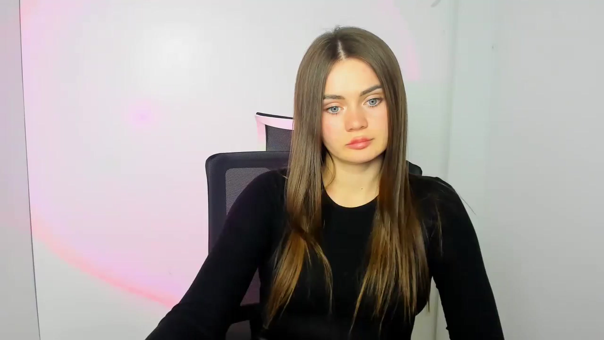 Gallery image thumbnail from Abigaill_XO's myfreecams stream on, 12/03/2024, 10:56 image 5 of 20