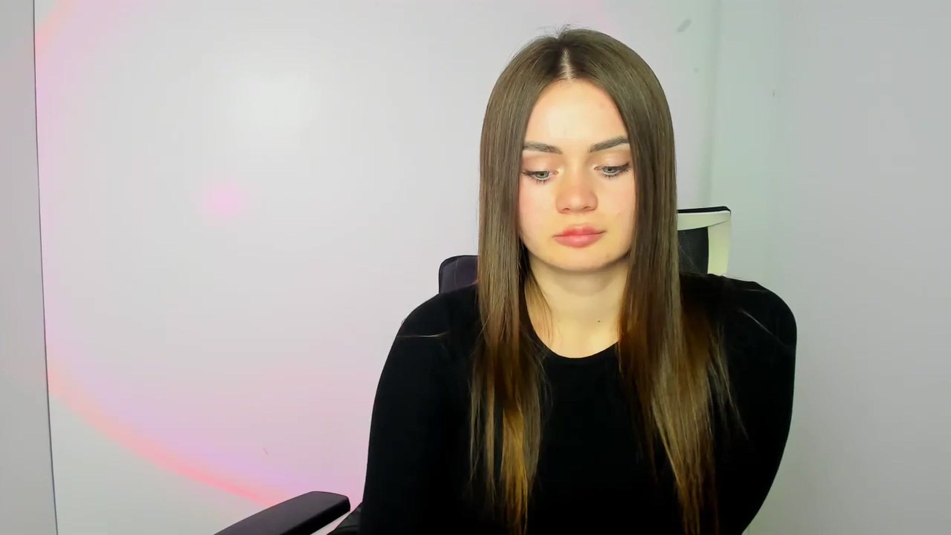 Gallery image thumbnail from Abigaill_XO's myfreecams stream on, 12/03/2024, 10:56 image 16 of 20