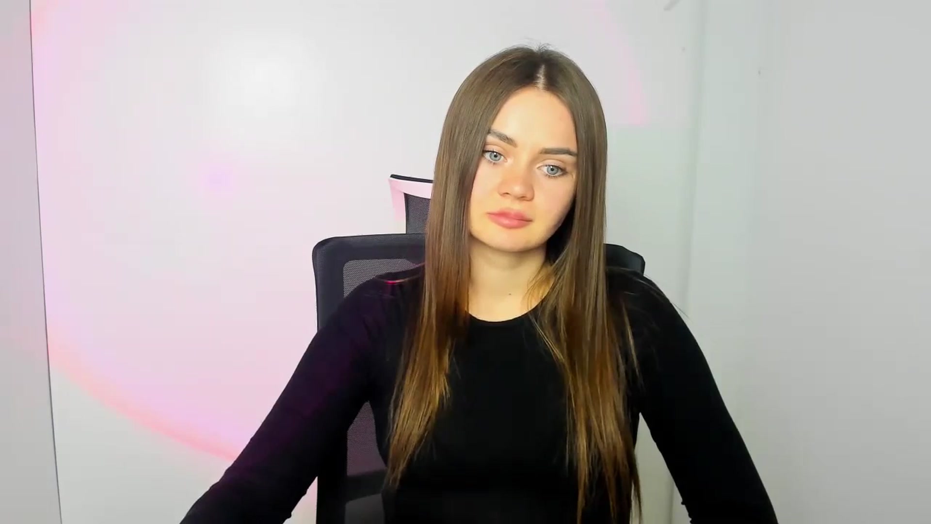 Gallery image thumbnail from Abigaill_XO's myfreecams stream on, 12/03/2024, 10:56 image 9 of 20