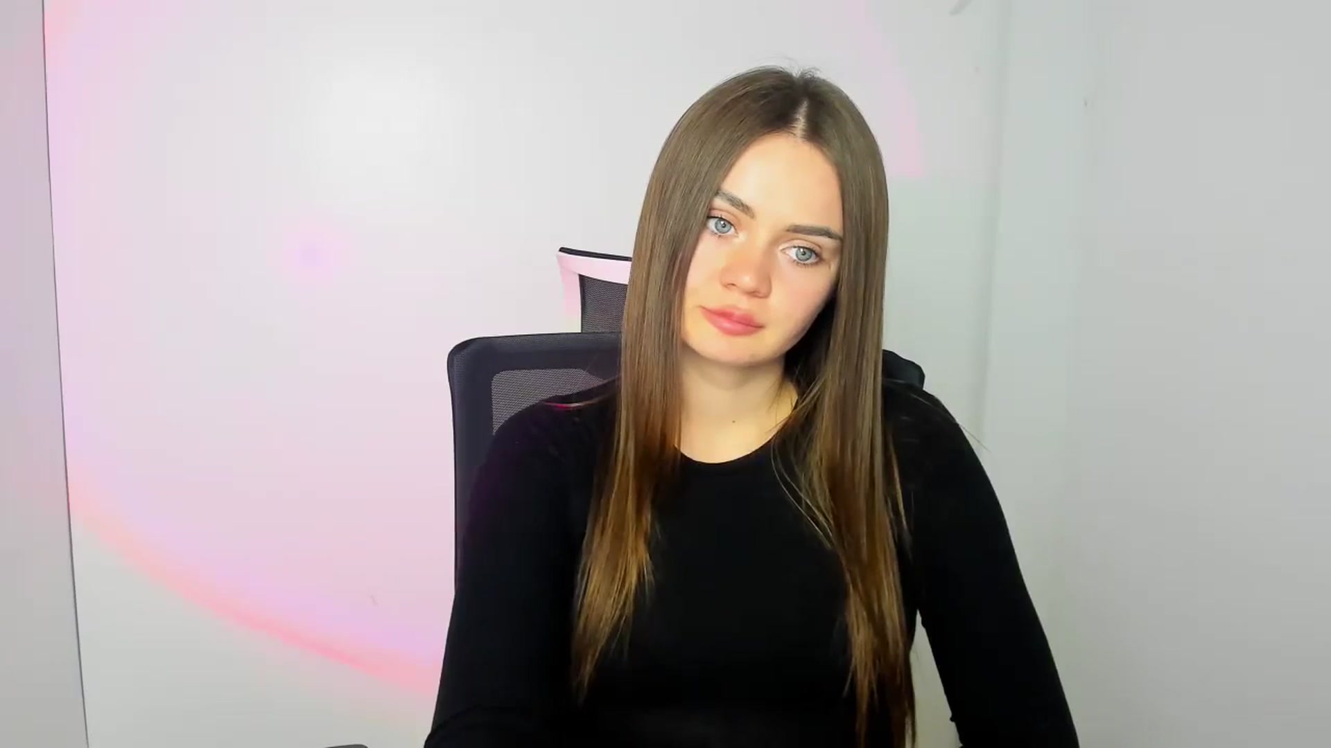Gallery image thumbnail from Abigaill_XO's myfreecams stream on, 12/03/2024, 10:56 image 10 of 20