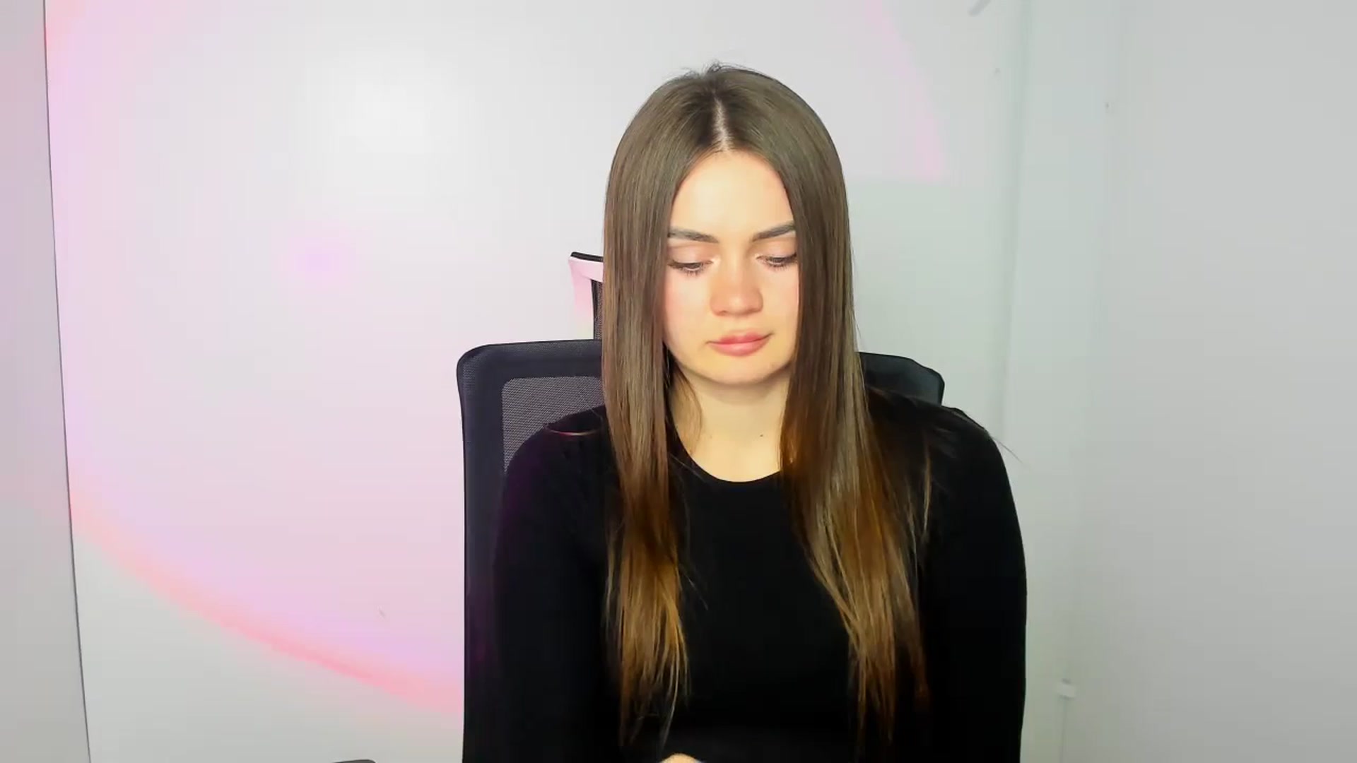 Gallery image thumbnail from Abigaill_XO's myfreecams stream on, 12/03/2024, 10:56 image 14 of 20