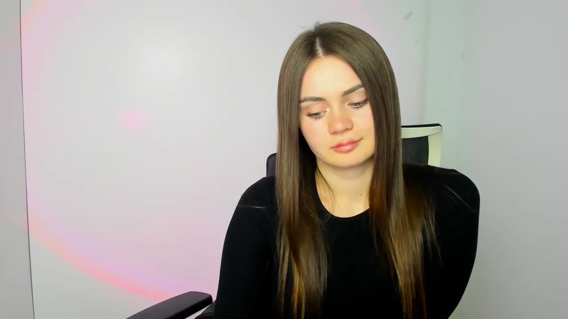 Gallery image thumbnail from Abigaill_XO's myfreecams stream on, 12/03/2024, 10:56 image 17 of 20