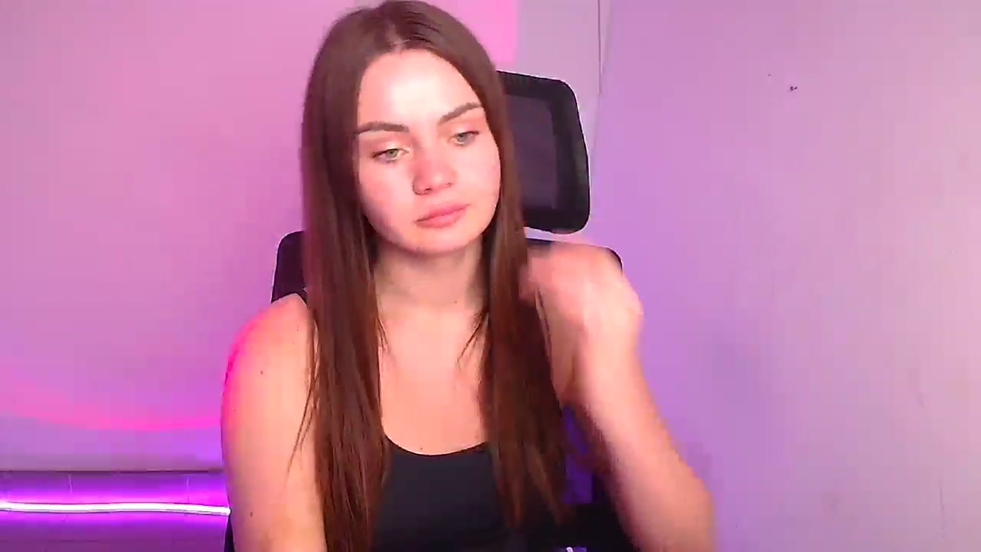Gallery image thumbnail from Abigaill_XO's myfreecams stream on, 12/04/2024, 17:06 image 2 of 20