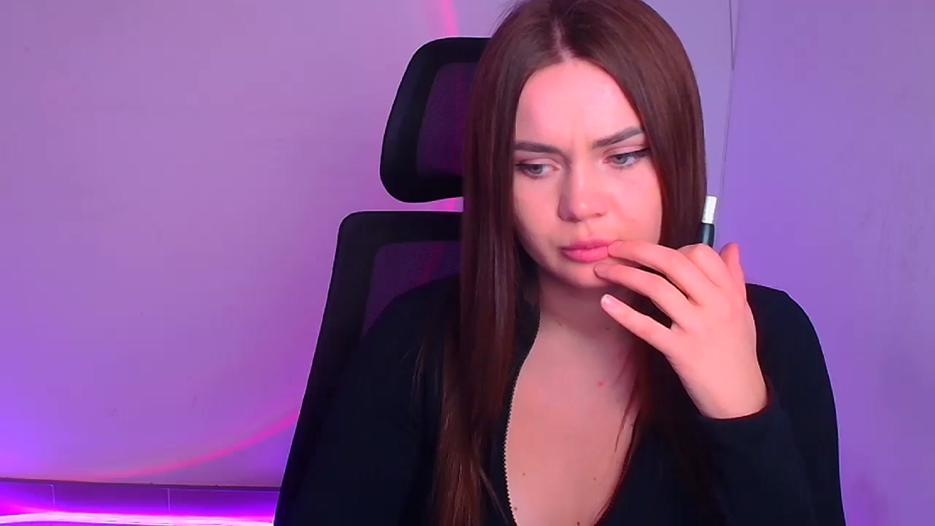 Gallery image thumbnail from Abigaill_XO's myfreecams stream on, 12/09/2024, 10:22 image 9 of 20