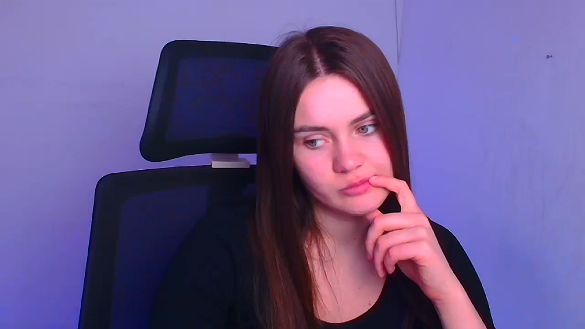 Gallery image thumbnail from Abigaill_XO's myfreecams stream on, 12/12/2024, 10:16 image 3 of 20
