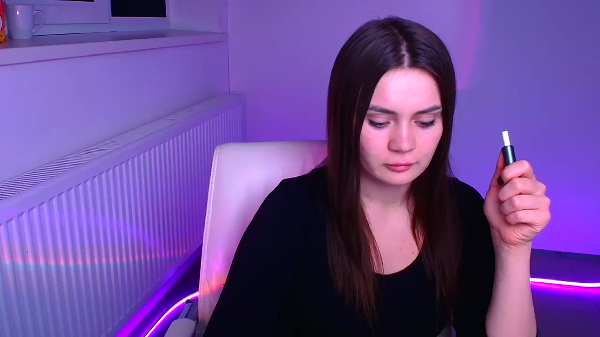 Gallery image thumbnail from Abigaill_XO's myfreecams stream on, 12/24/2024, 11:45 image 8 of 20