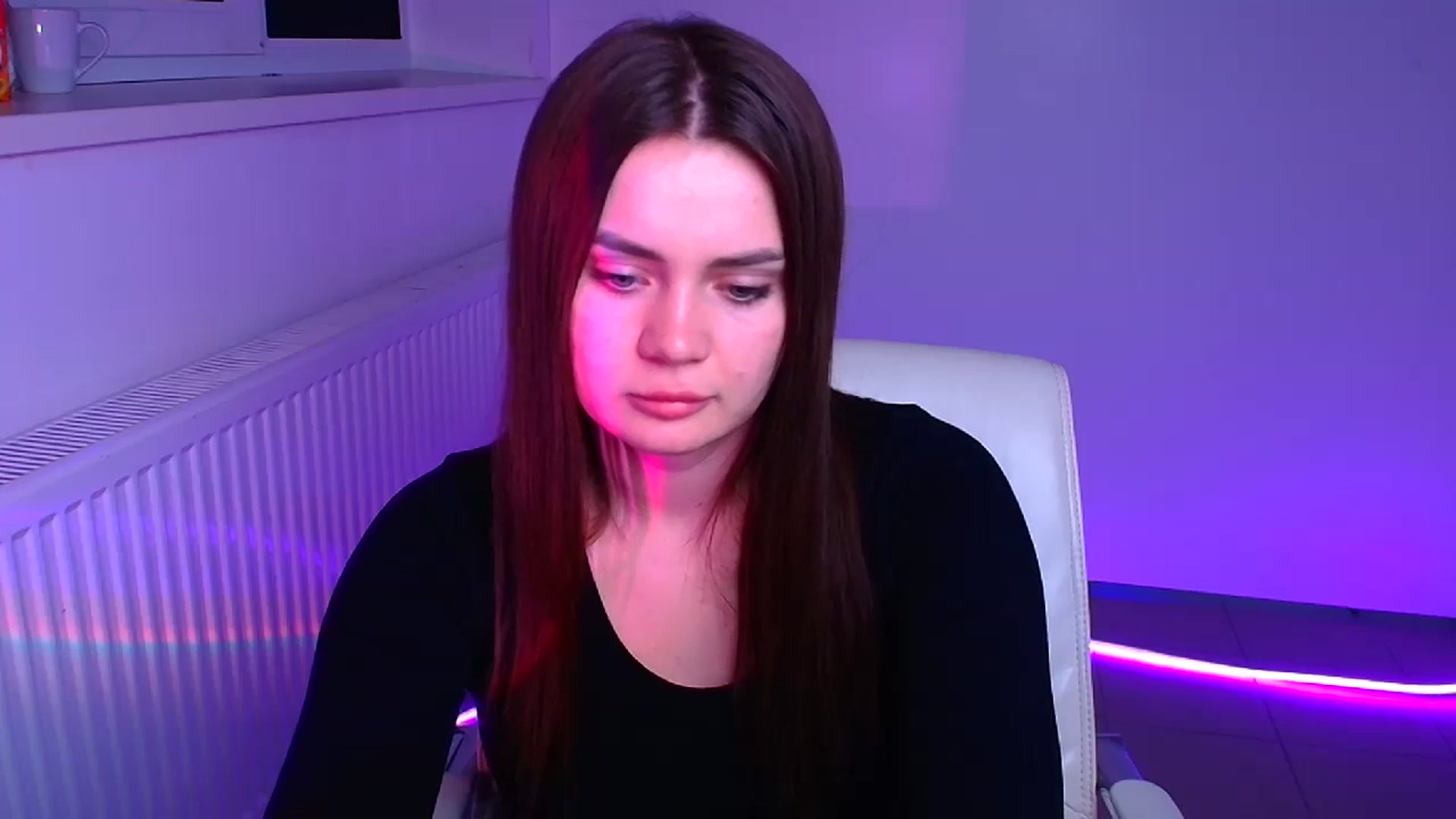Gallery image thumbnail from Abigaill_XO's myfreecams stream on, 12/24/2024, 11:45 image 18 of 20