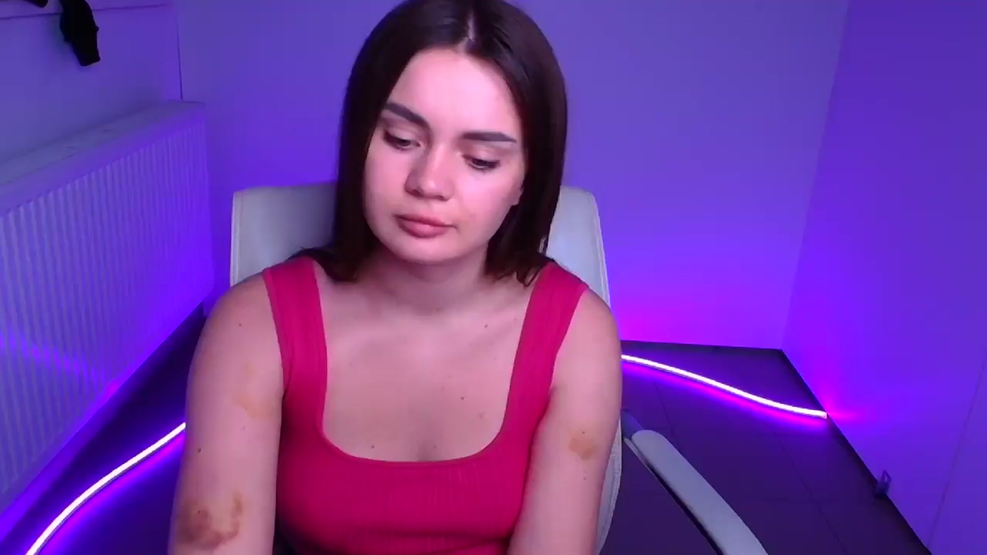 Gallery image thumbnail from Abigaill_XO's myfreecams stream on, 12/25/2024, 10:04 image 15 of 20