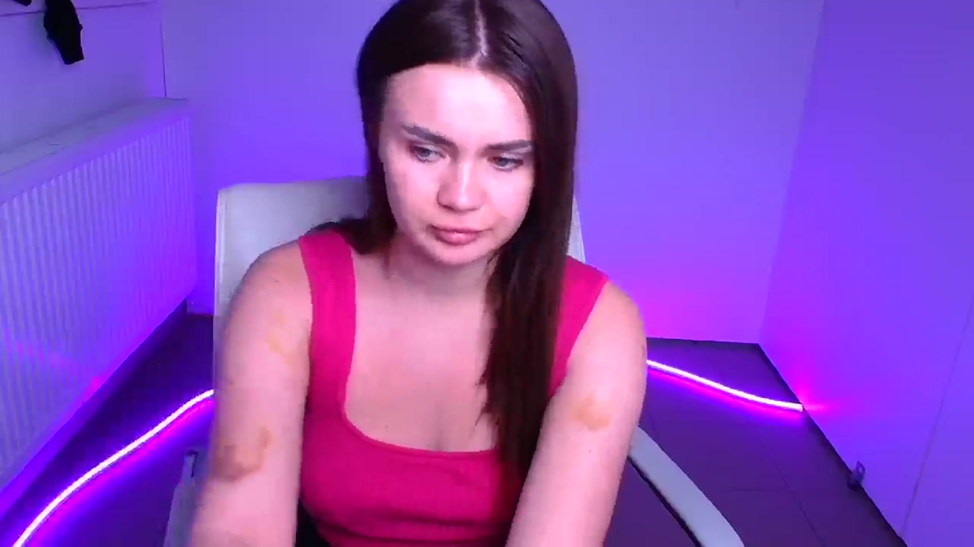 Gallery image thumbnail from Abigaill_XO's myfreecams stream on, 12/25/2024, 10:04 image 18 of 20