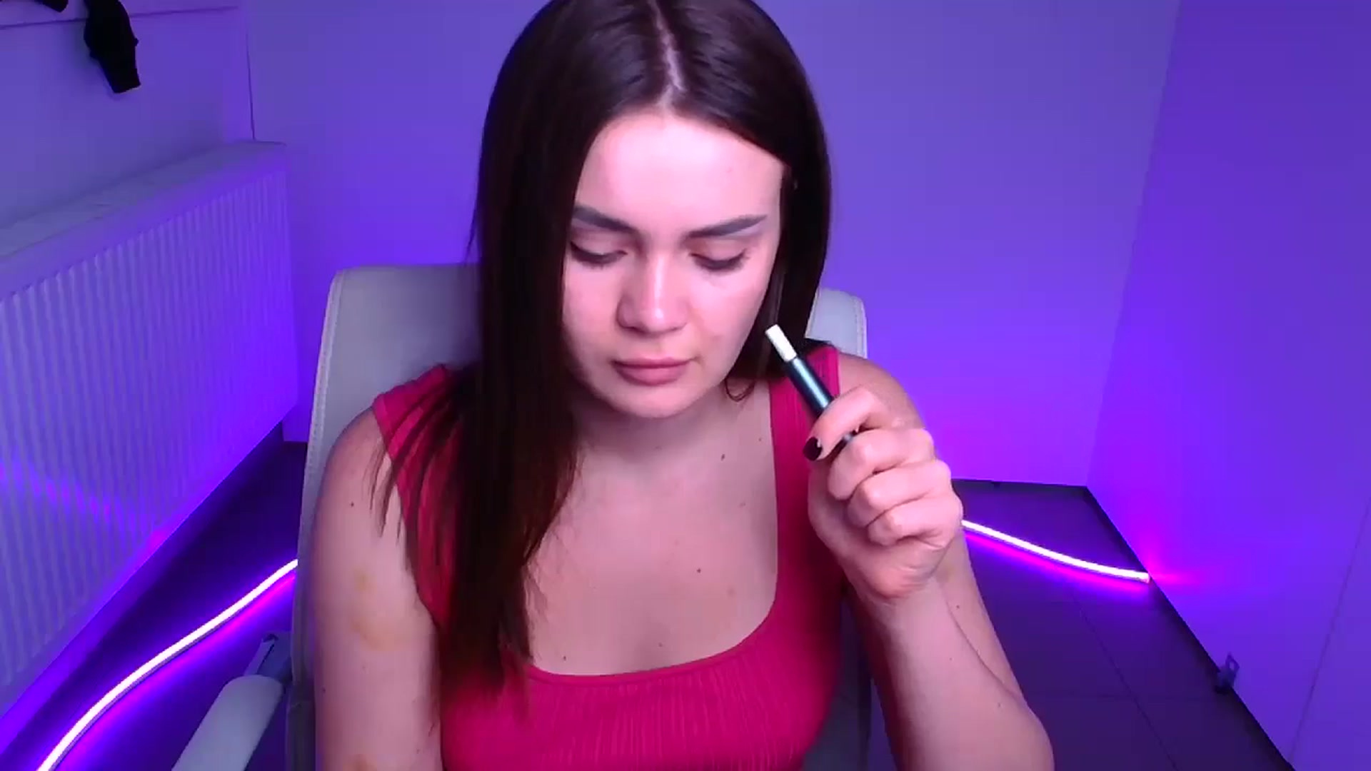 Gallery image thumbnail from Abigaill_XO's myfreecams stream on, 12/25/2024, 10:04 image 12 of 20