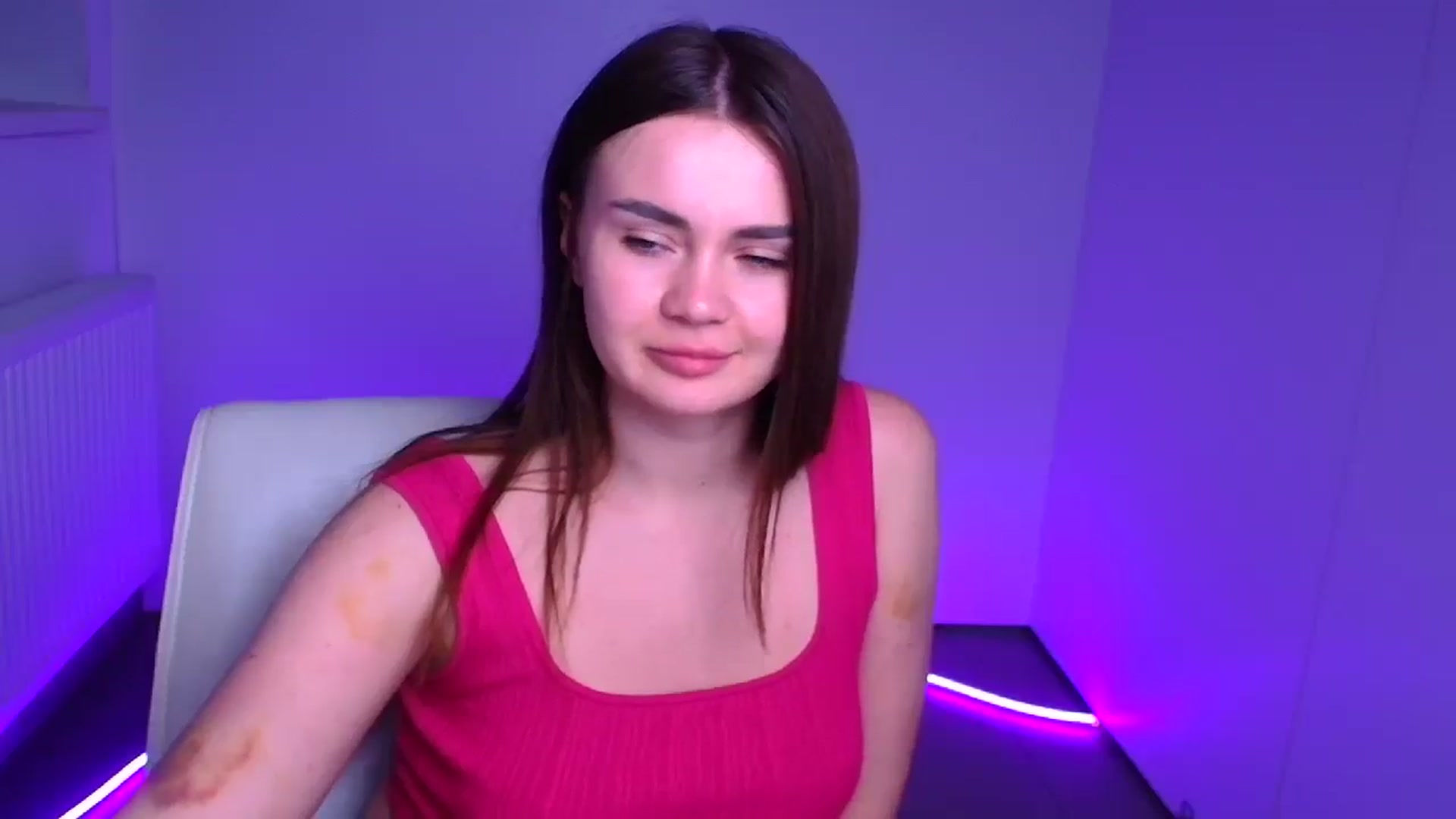 Gallery image thumbnail from Abigaill_XO's myfreecams stream on, 12/25/2024, 12:07 image 14 of 20