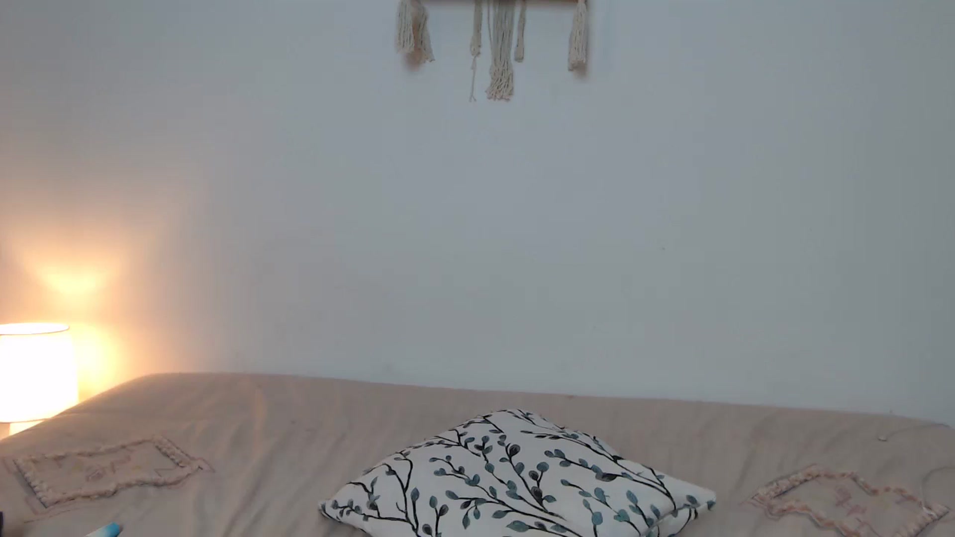 Gallery image thumbnail from Abii_26's myfreecams stream on, 08/03/2025, 10:29 image 5 of 20