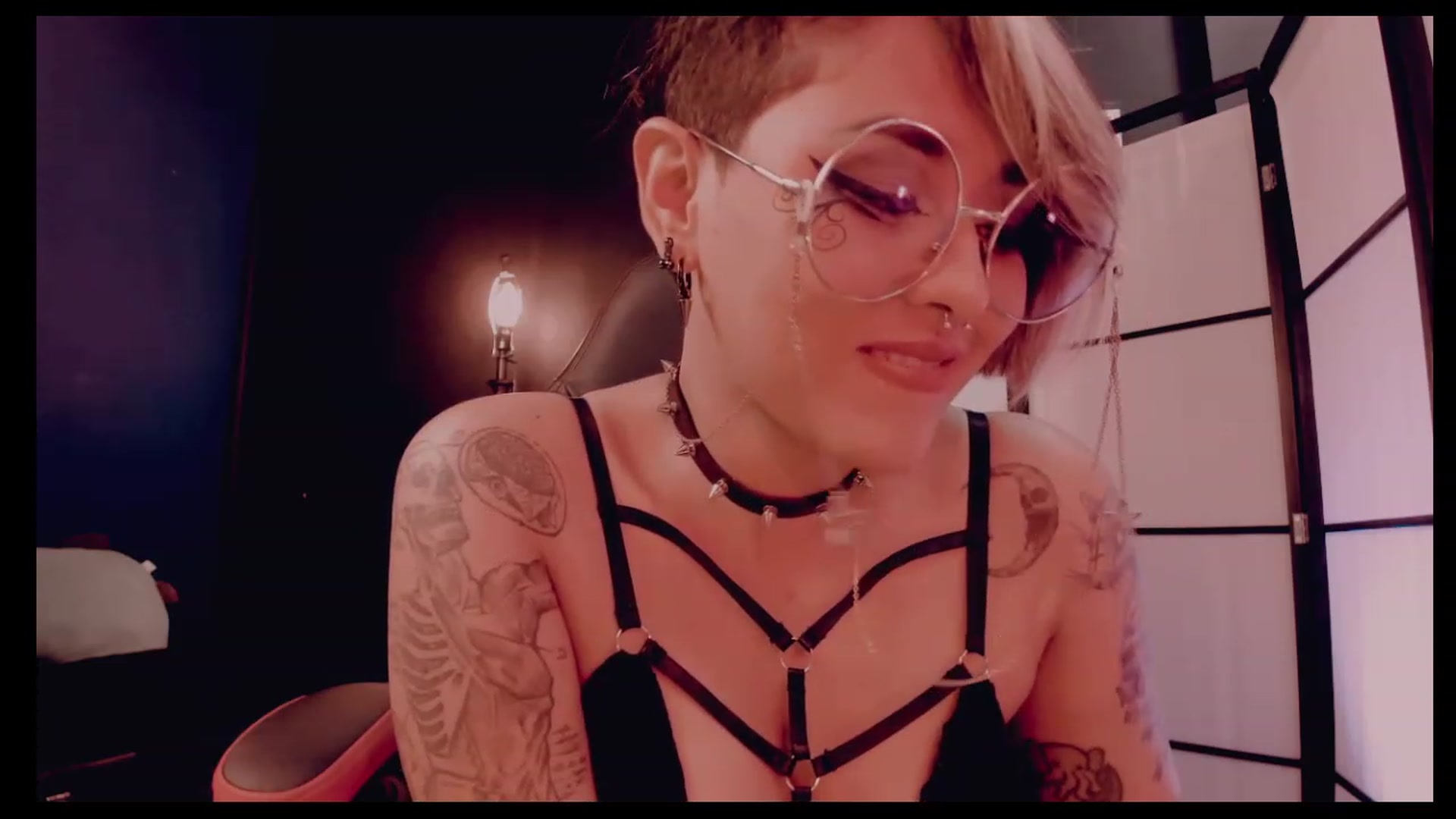 Gallery image thumbnail from AbraxxysRadio's myfreecams stream on, 12/17/2022, 01:47 image 17 of 20