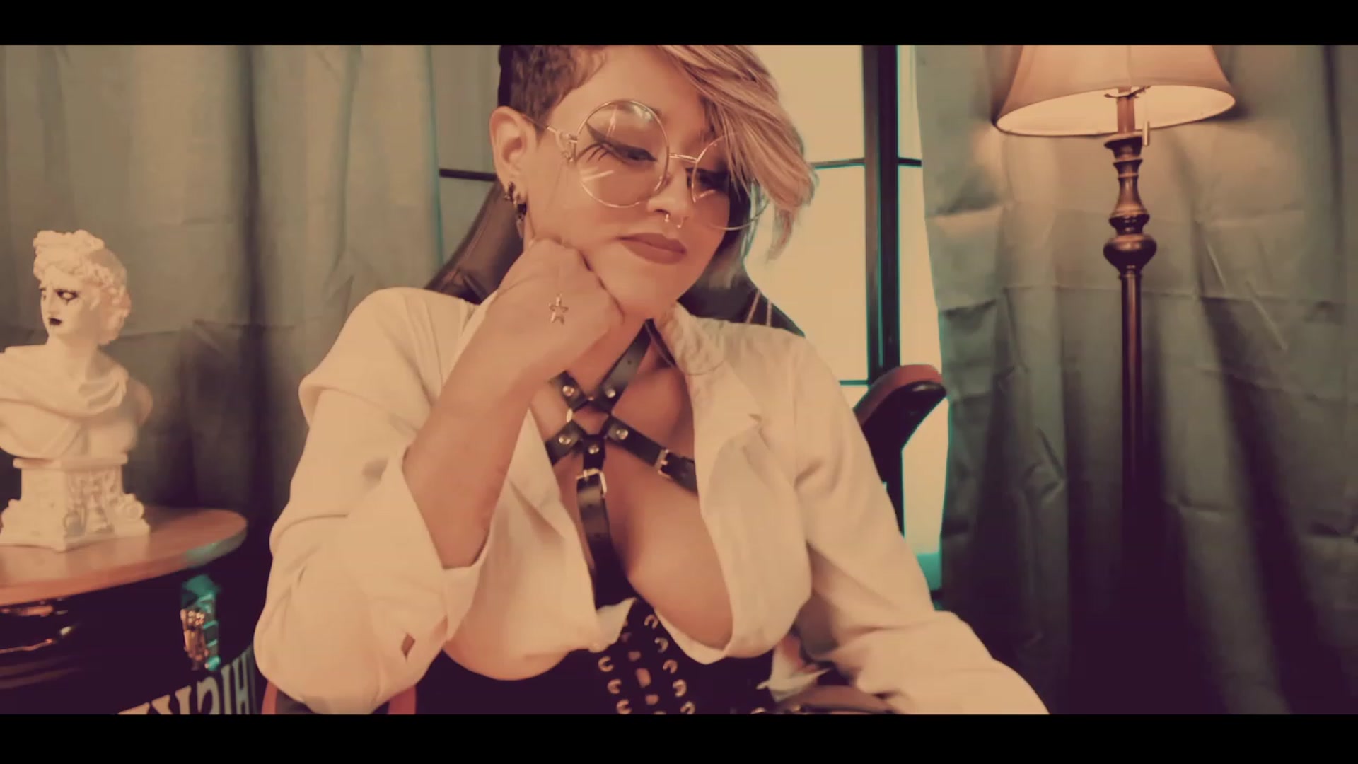 Gallery image thumbnail from AbraxxysRadio's myfreecams stream on, 12/22/2022, 17:50 image 11 of 20