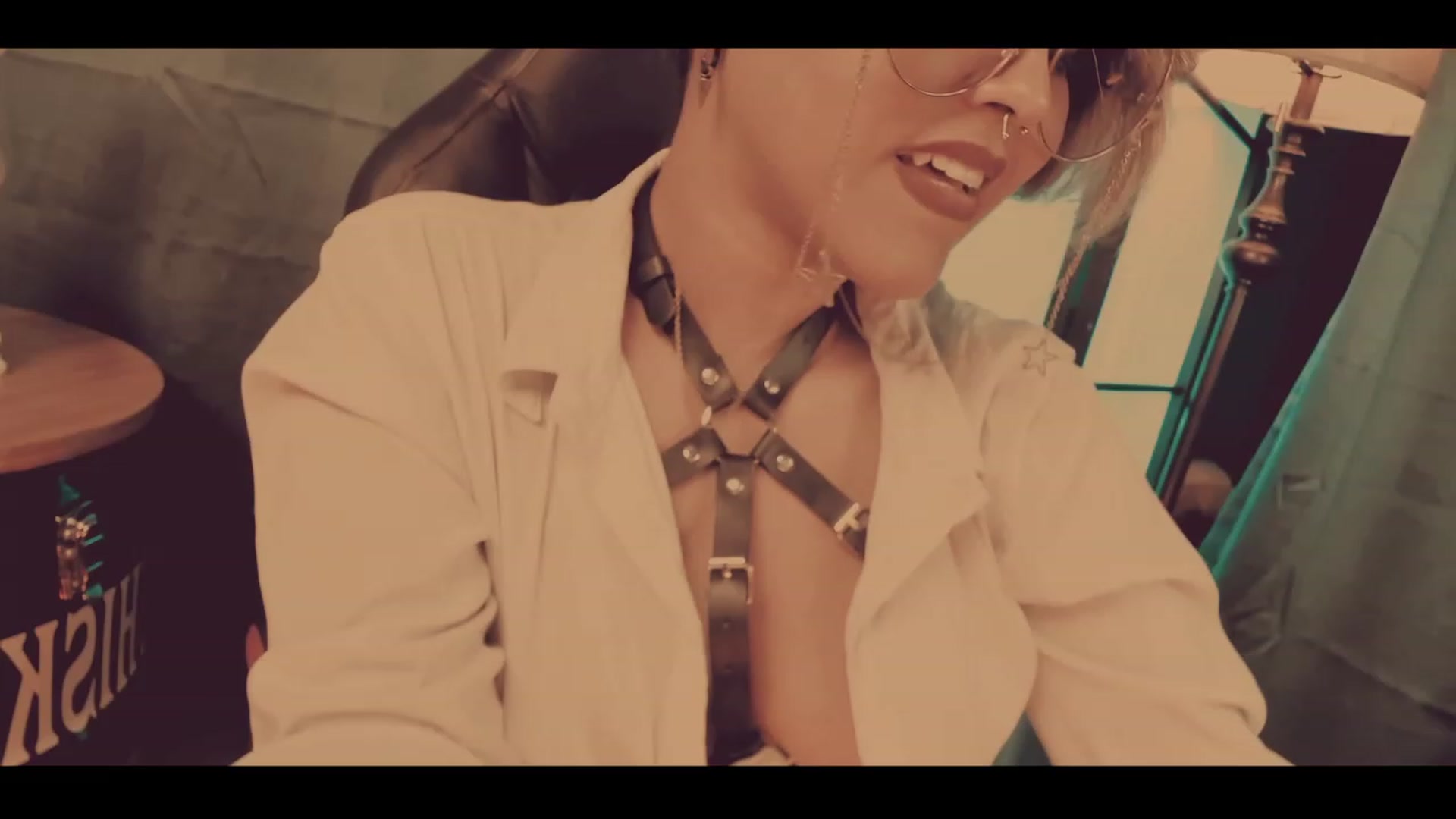 Gallery image thumbnail from AbraxxysRadio's myfreecams stream on, 12/22/2022, 19:21 image 15 of 20