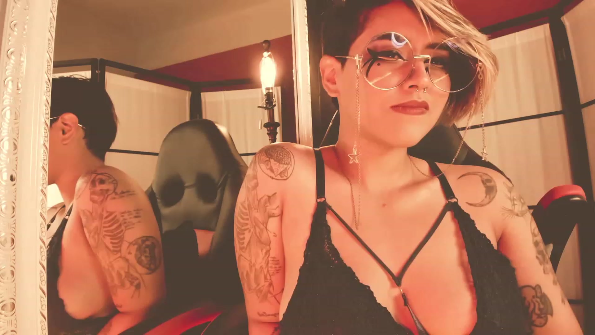 Gallery image thumbnail from AbraxxysRadio's myfreecams stream on, 12/29/2022, 22:40 image 1 of 20