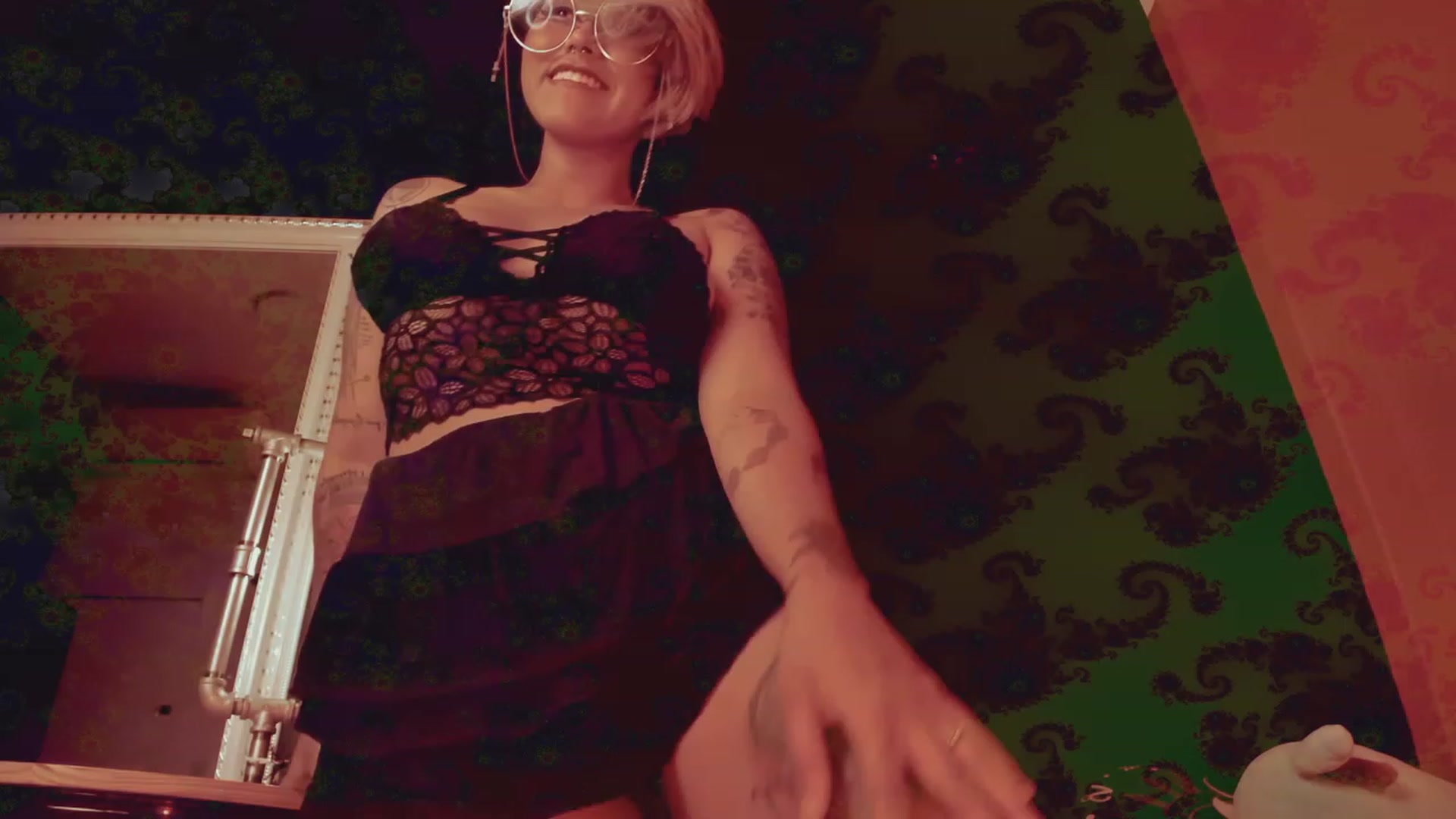 Gallery image thumbnail from AbraxxysRadio's myfreecams stream on, 01/03/2023, 02:29 image 5 of 20