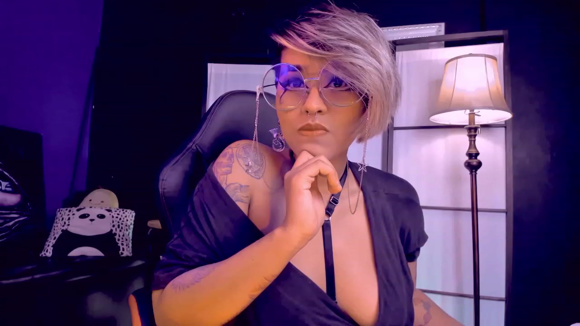 Gallery image thumbnail from AbraxxysRadio's myfreecams stream on, 01/05/2023, 24:07 image 2 of 20
