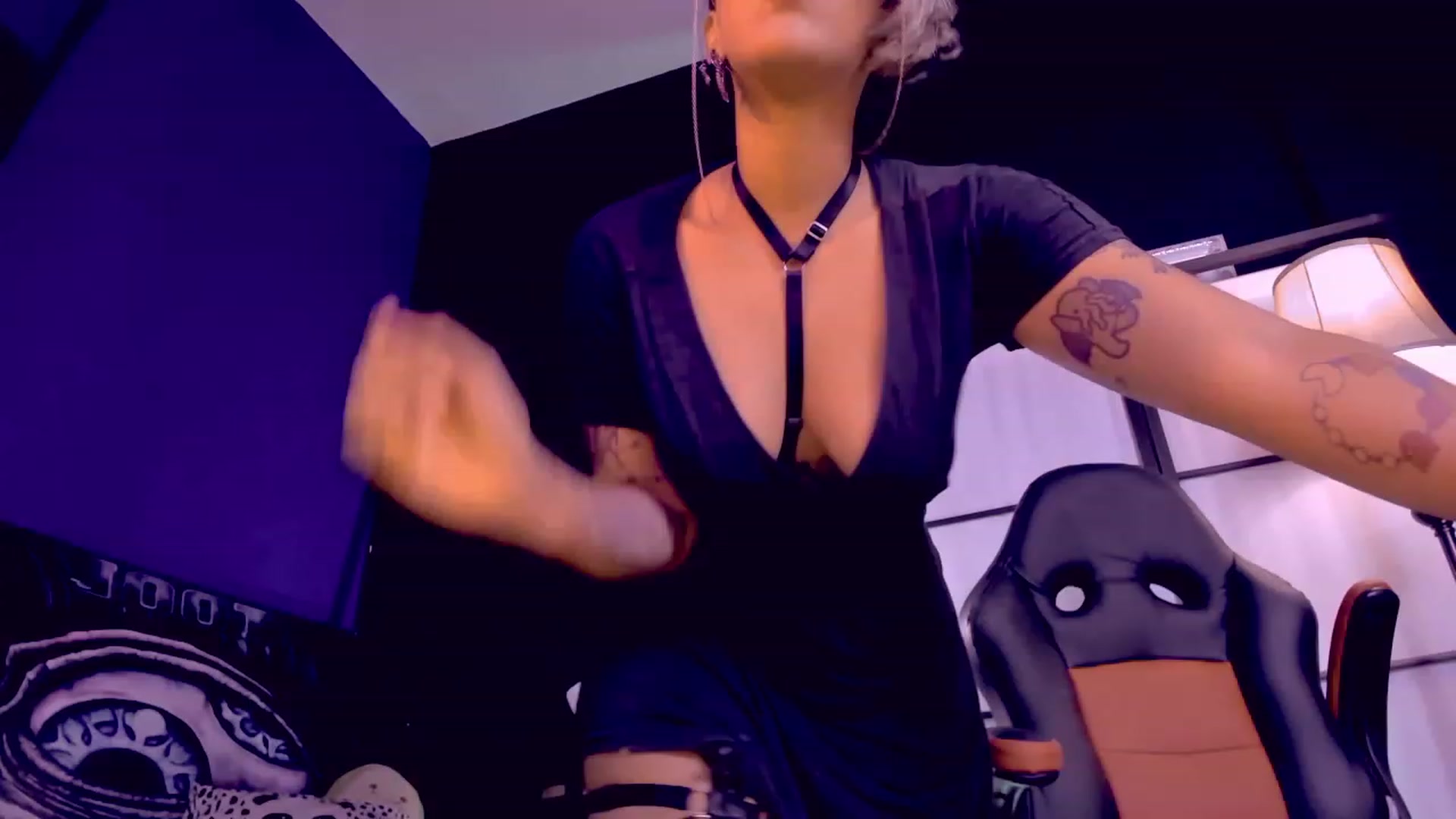 Gallery image thumbnail from AbraxxysRadio's myfreecams stream on, 01/05/2023, 02:09 image 19 of 20