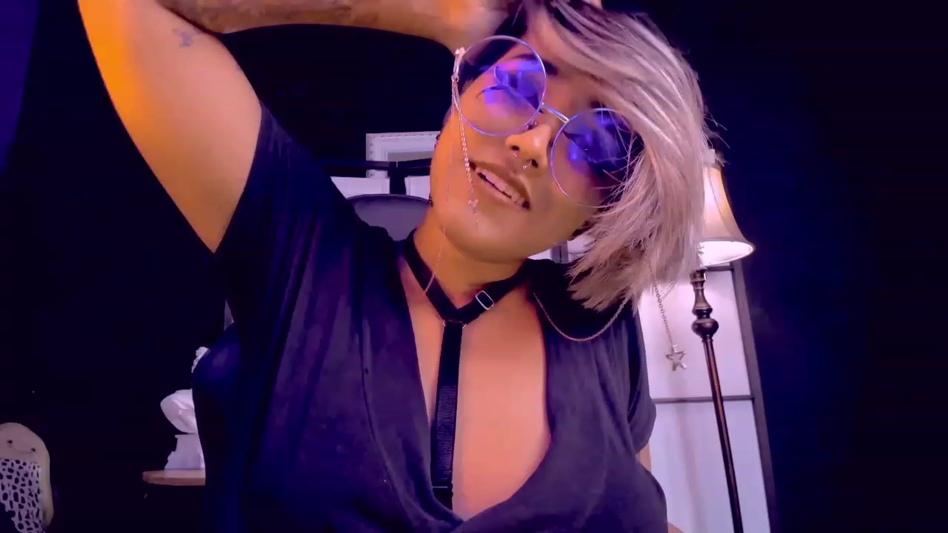 Gallery image thumbnail from AbraxxysRadio's myfreecams stream on, 01/05/2023, 02:09 image 15 of 20