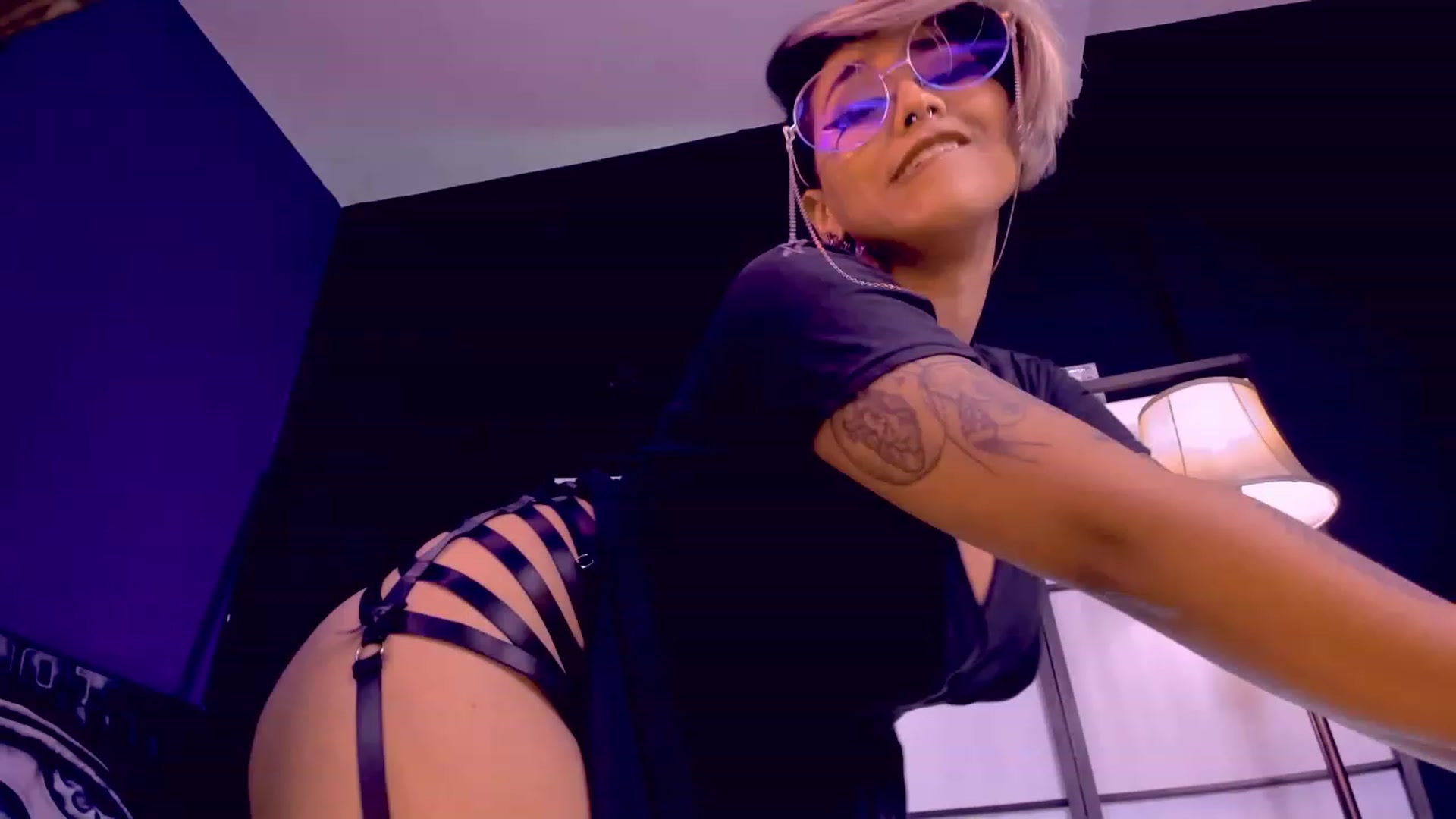 Gallery image thumbnail from AbraxxysRadio's myfreecams stream on, 01/05/2023, 02:09 image 1 of 20