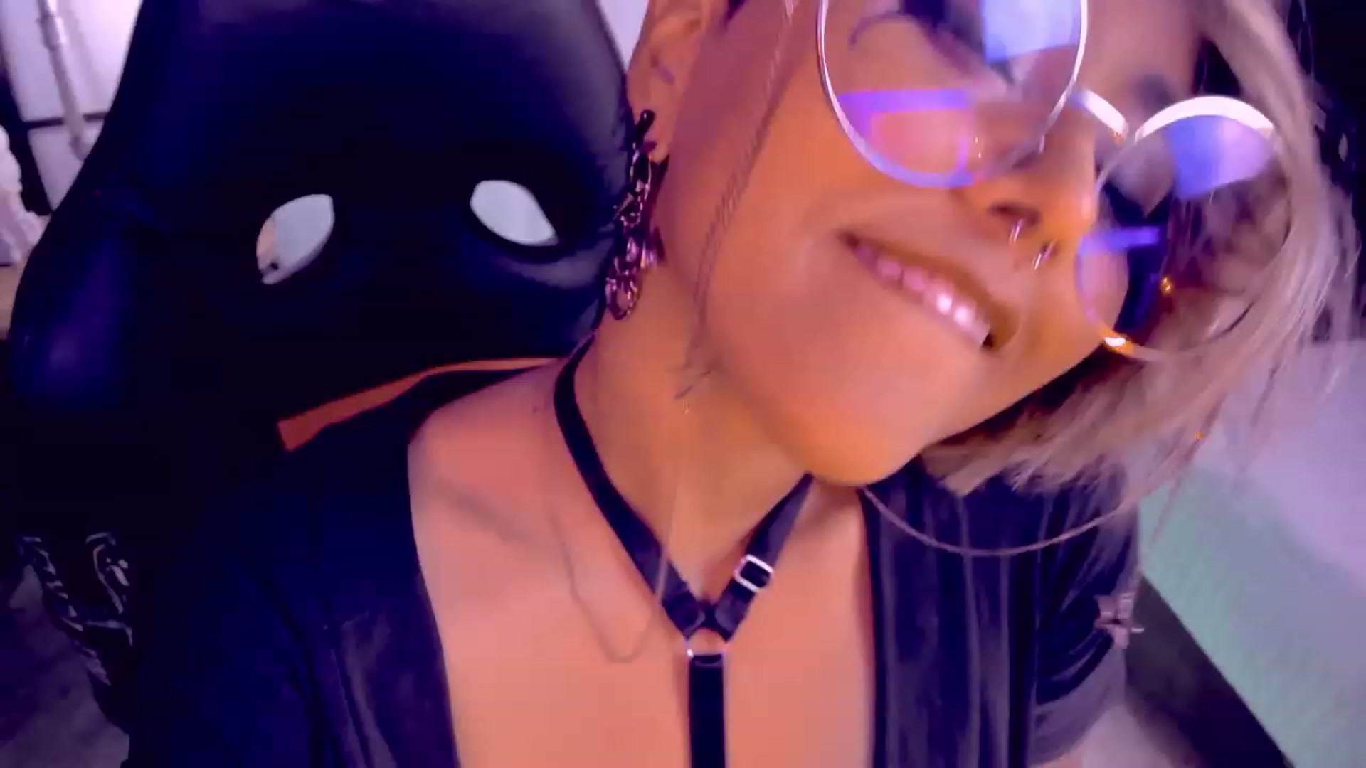 Gallery image thumbnail from AbraxxysRadio's myfreecams stream on, 01/05/2023, 02:09 image 11 of 20
