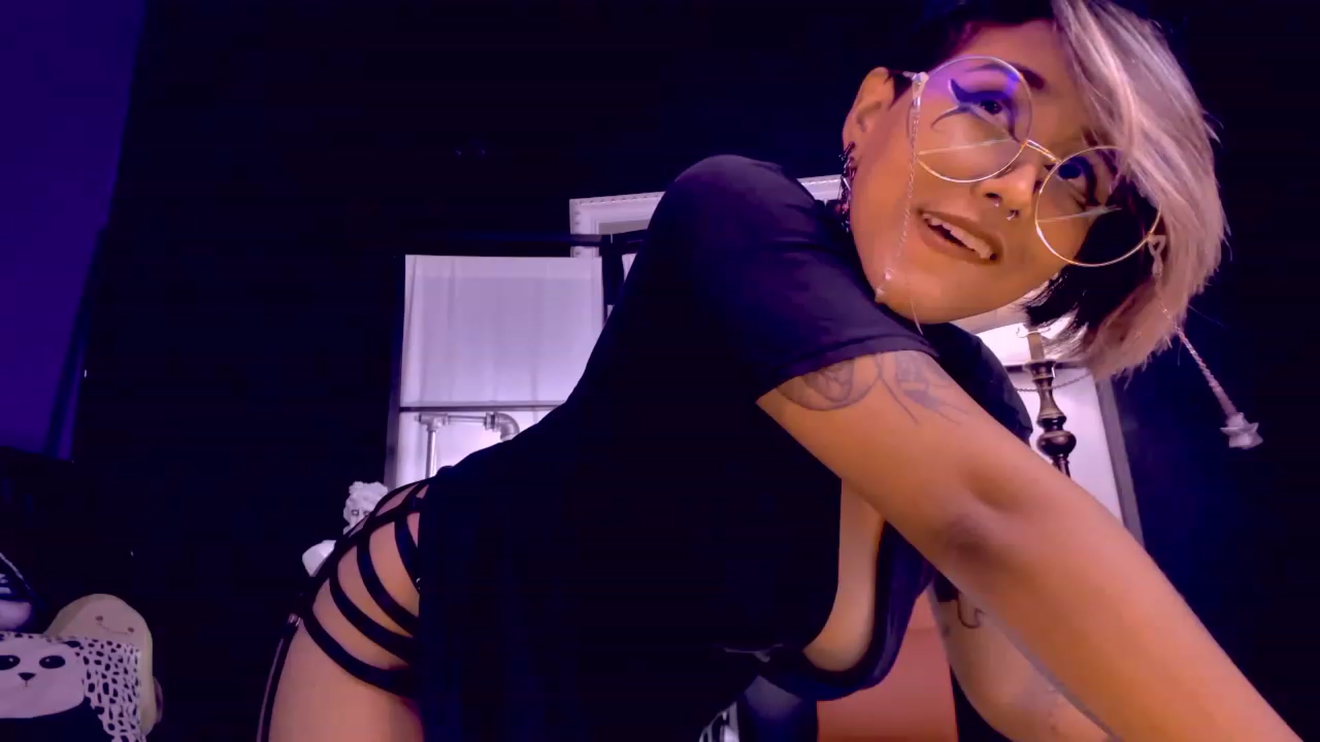 Gallery image thumbnail from AbraxxysRadio's myfreecams stream on, 01/05/2023, 02:09 image 18 of 20