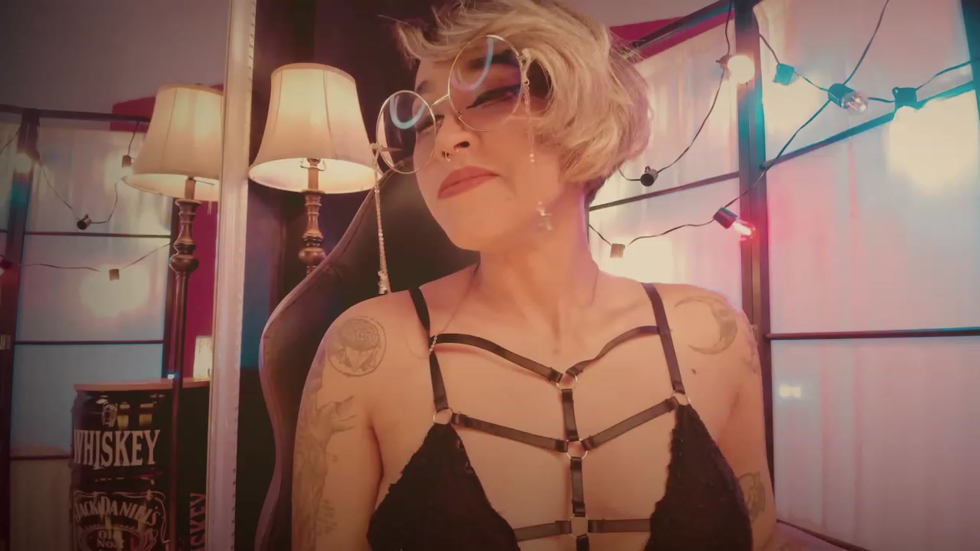 Gallery image thumbnail from AbraxxysRadio's myfreecams stream on, 01/08/2023, 16:53 image 11 of 20
