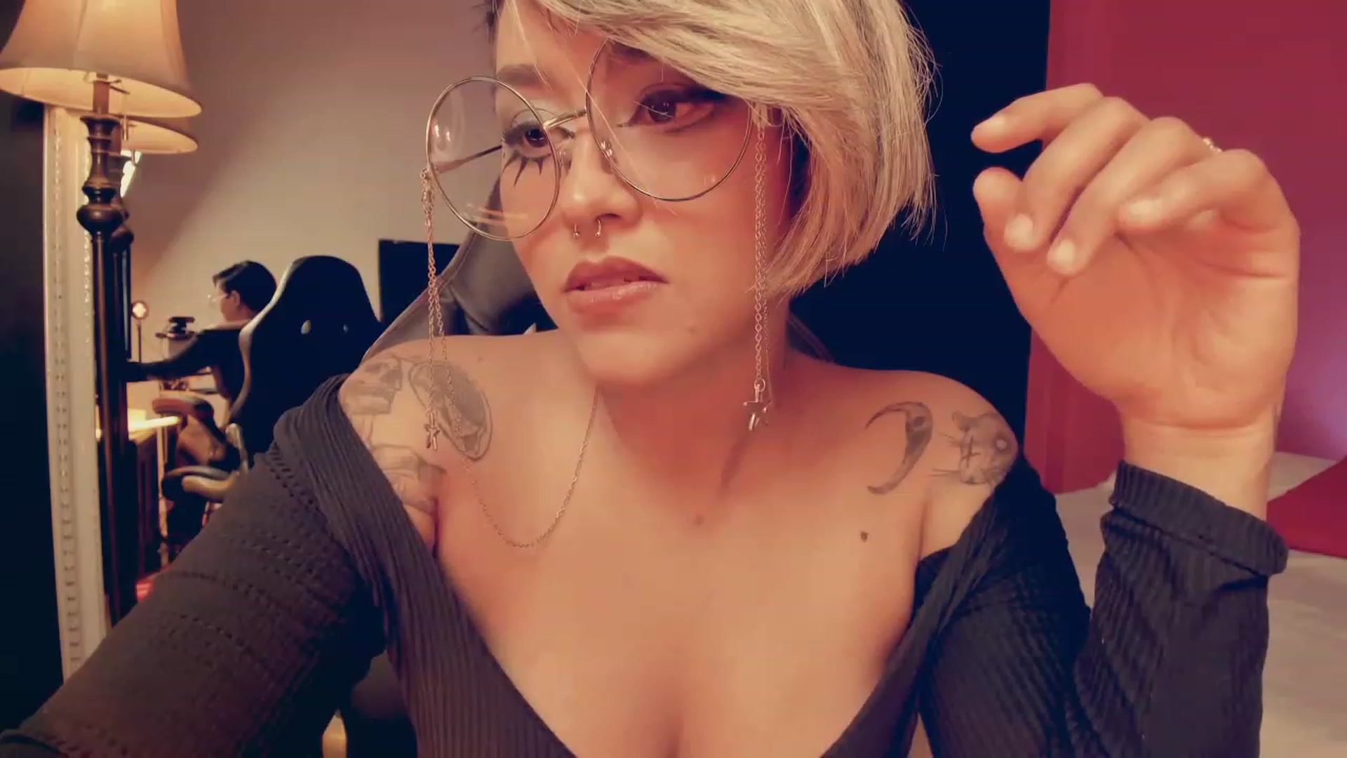 Gallery image thumbnail from AbraxxysRadio's myfreecams stream on, 01/10/2023, 01:03 image 19 of 20